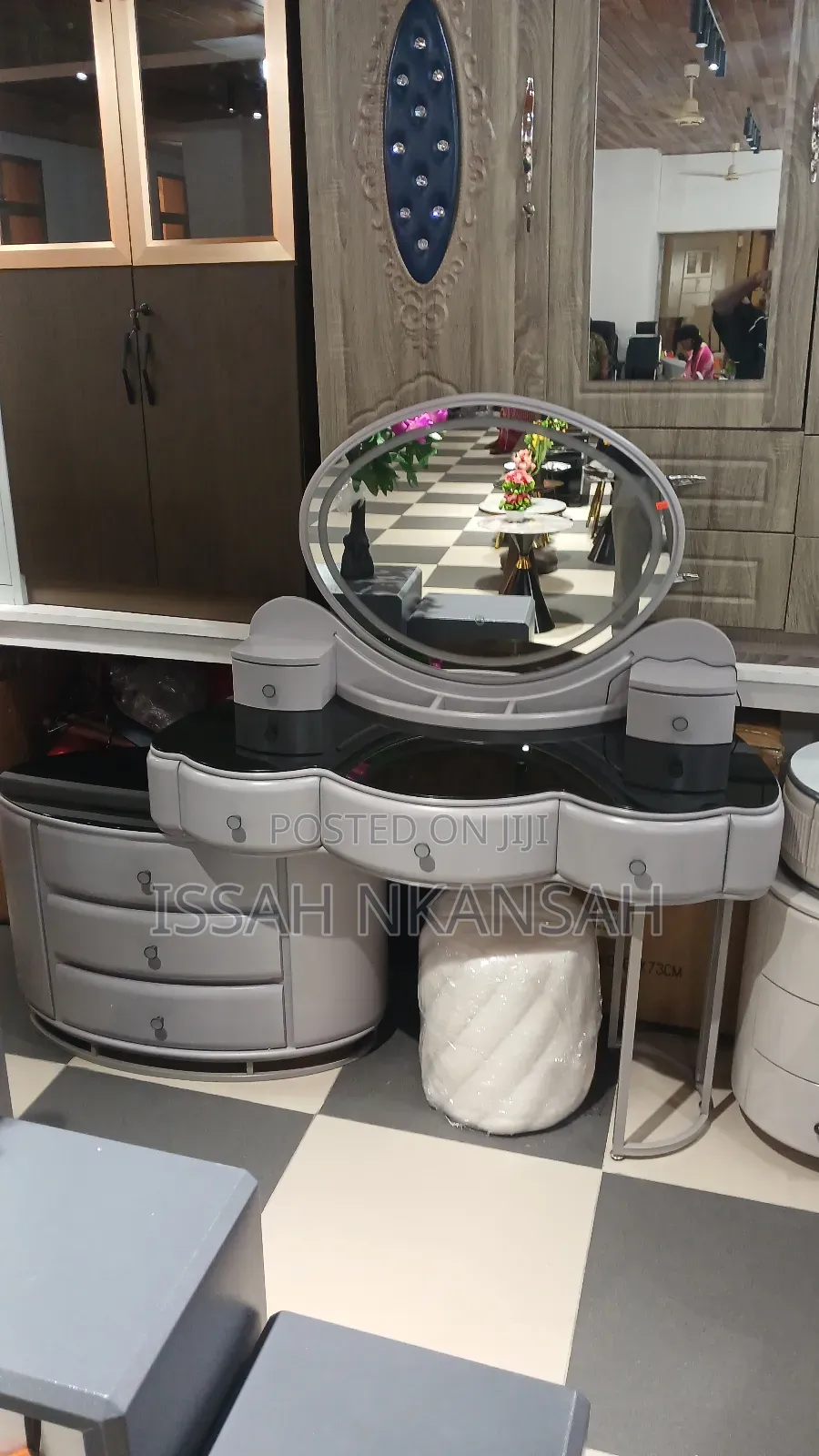 Luxurious Dressing Mirror