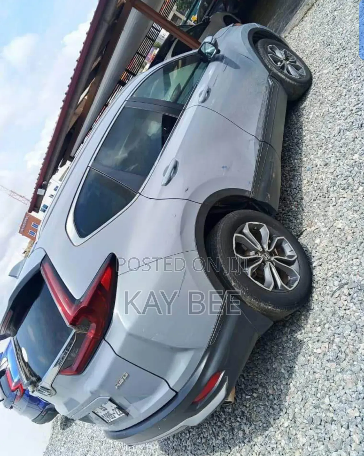 Clean Honda Cr-v for Rent