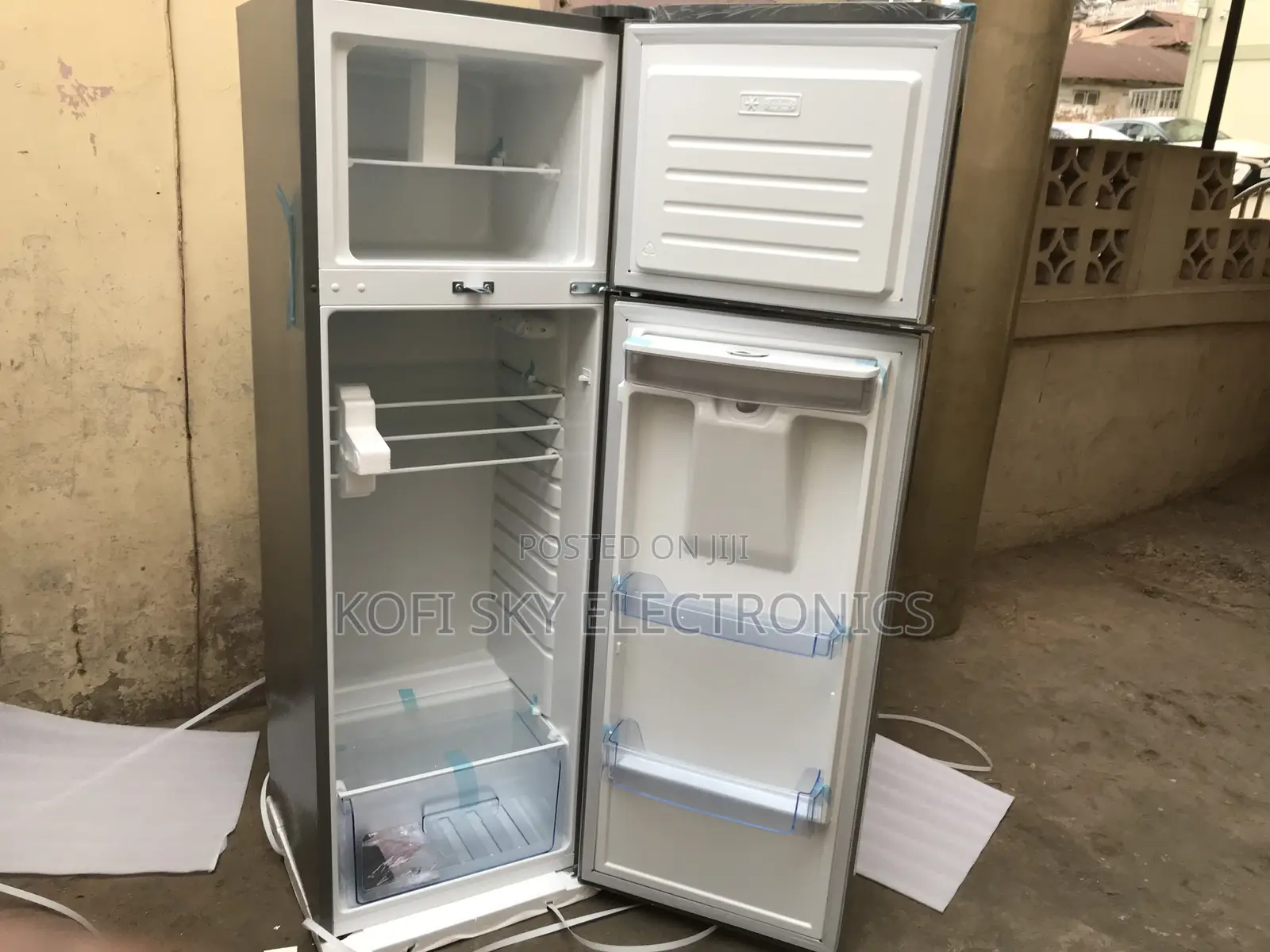 Massive Pearl 260 Double Door Top Freezer With Dispenser