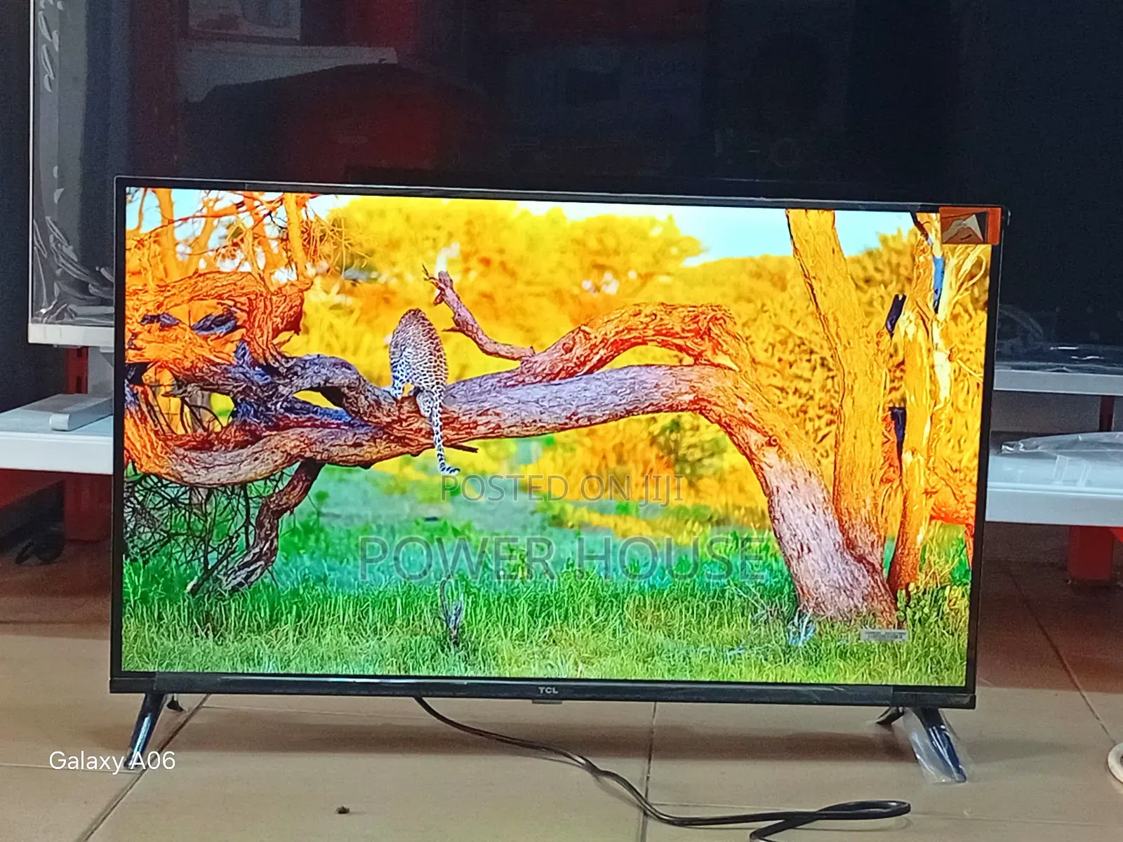 Experience Hd On Tcl 32" Smart Tv