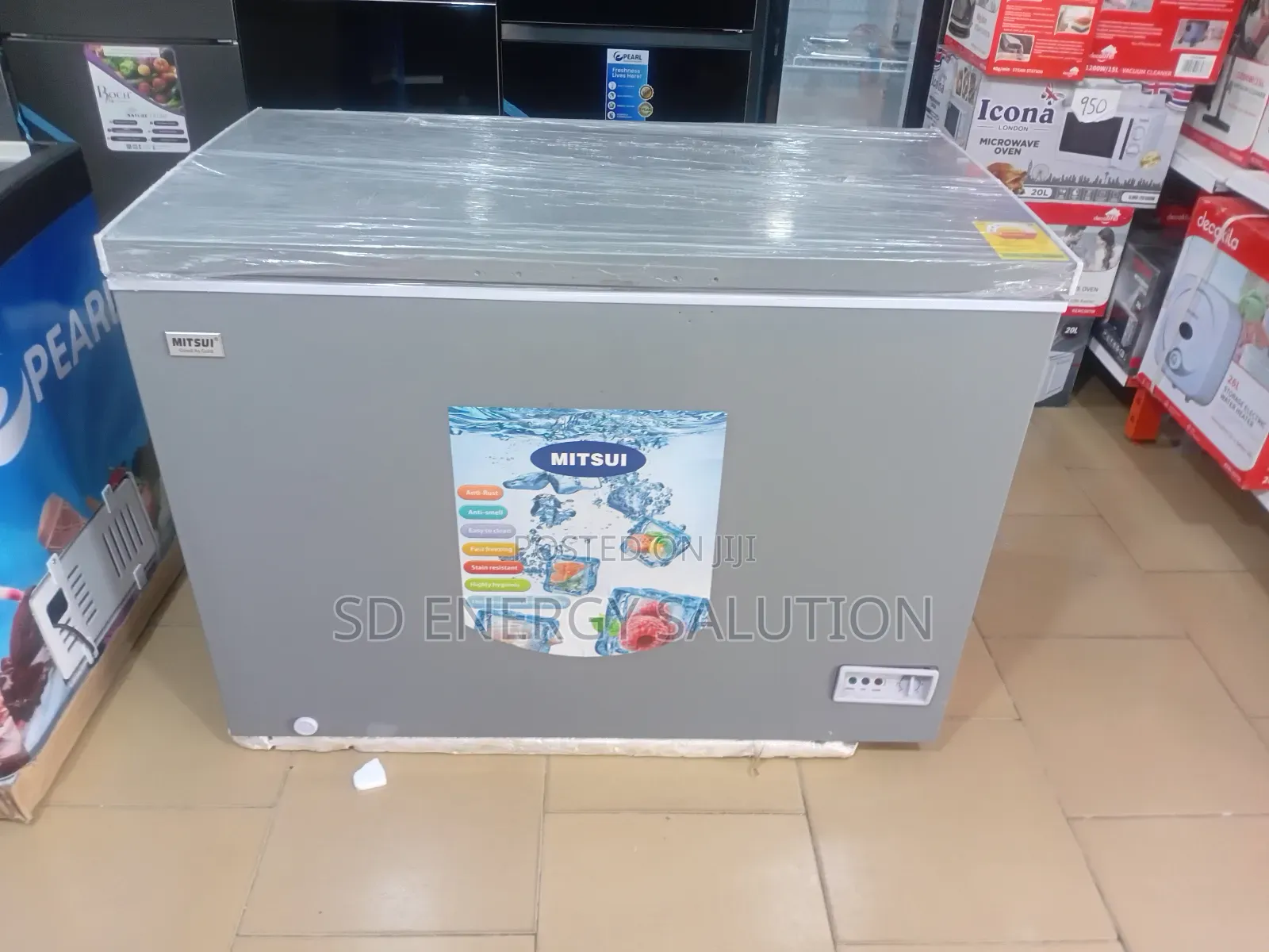 Compact Chest Freezer – Energy Efficient Spacious 258l Mitsui