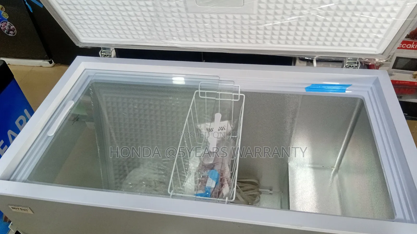 *Strong Cooling Mitsui 282 Liters Chest Freezer
