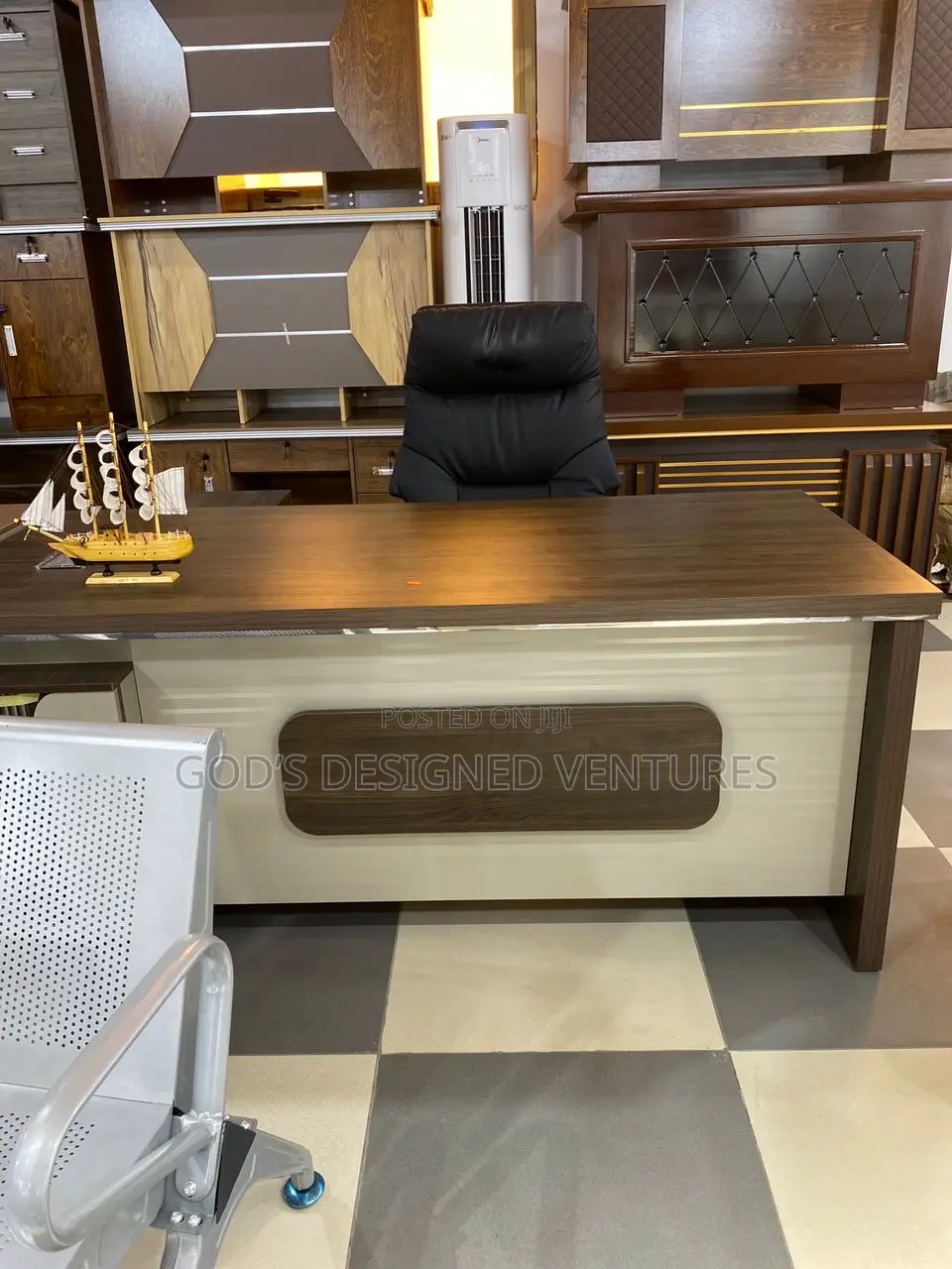 Classic and Authentic 1.6m Executive Office Table