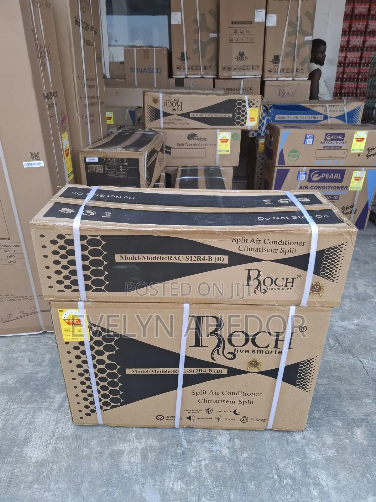 Low Noise of Roch Ac 1.5hp All Black Colour Going for Cool Price