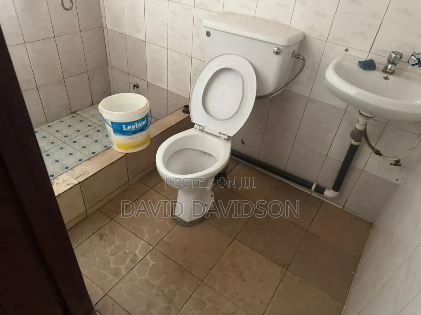 1bdrm Apartment in Chamber And Hall, Tema Metropolitan for rent