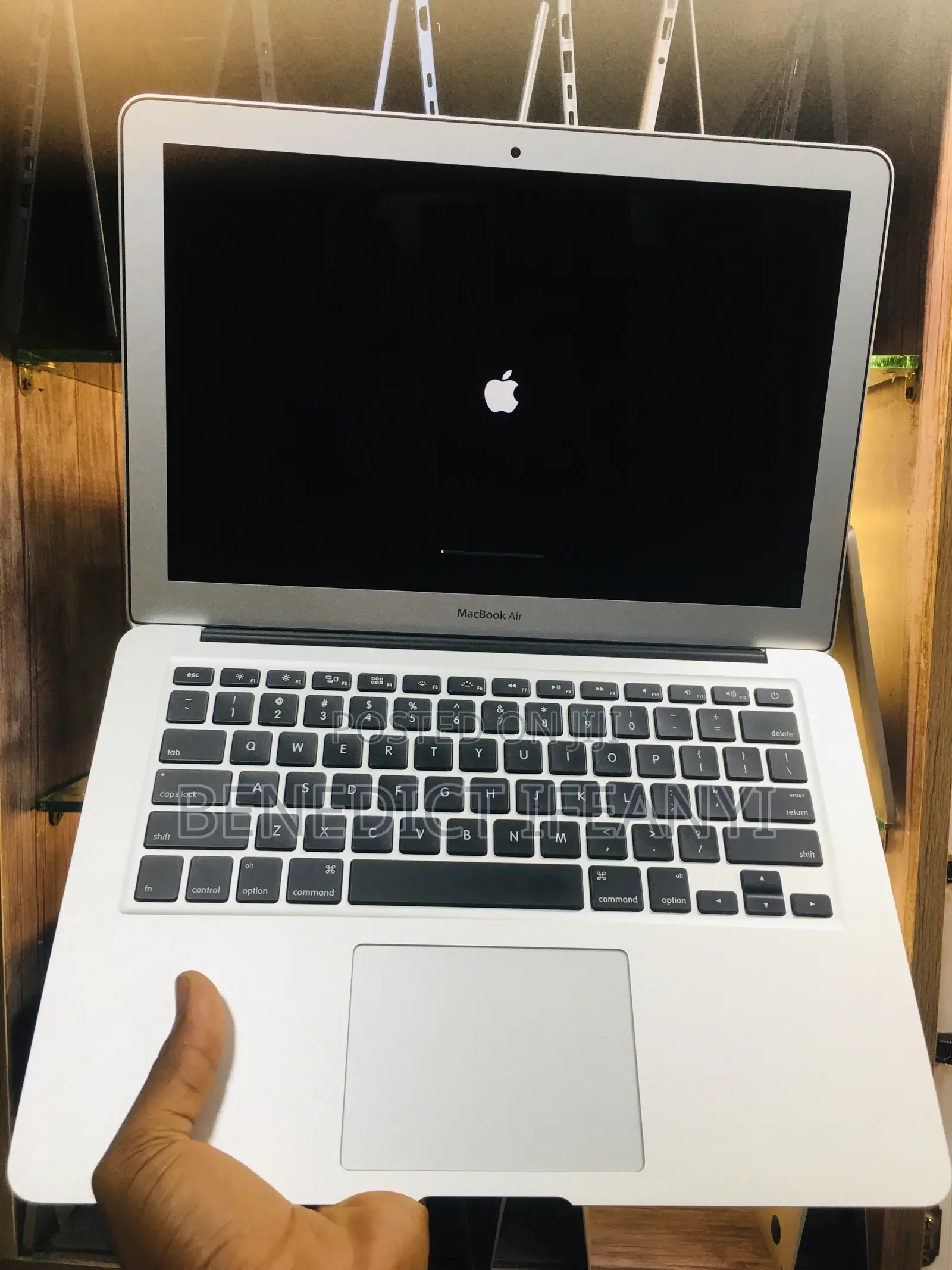 Laptop Apple MacBook Air 2017 8GB Intel Core I5 SSD 256GB
