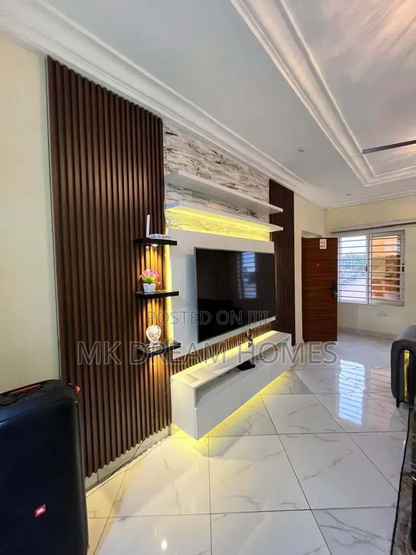 Furnished 2bdrm Apartment in School Junction for rent