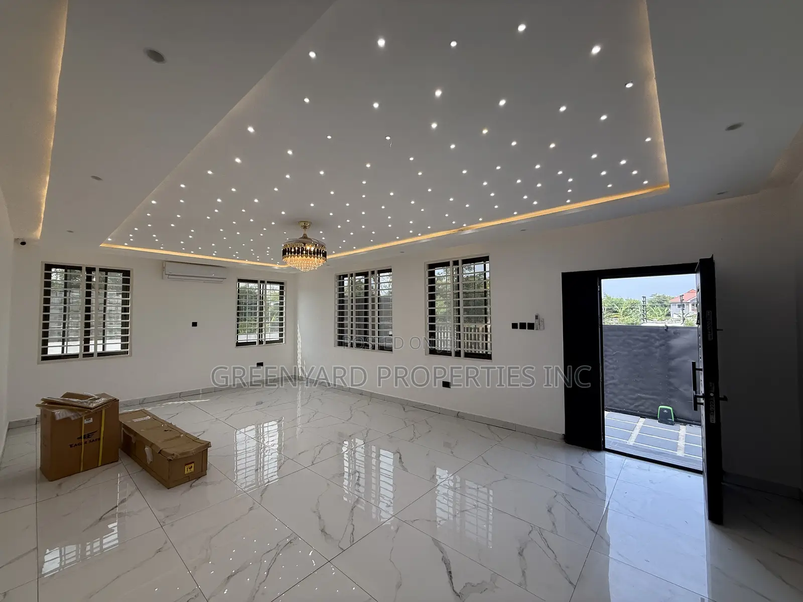4bdrm Duplex in Trasacco, Adjiriganor for rent