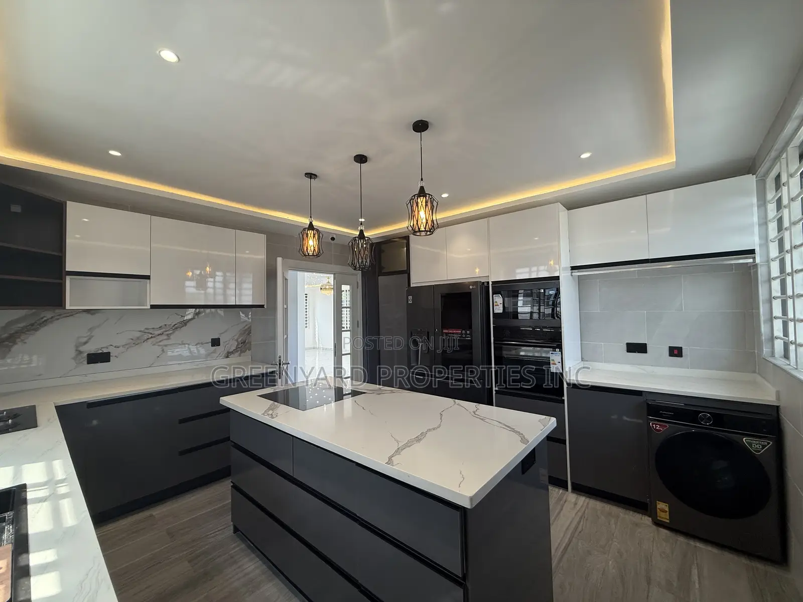 4bdrm Duplex in Trasacco, Adjiriganor for rent