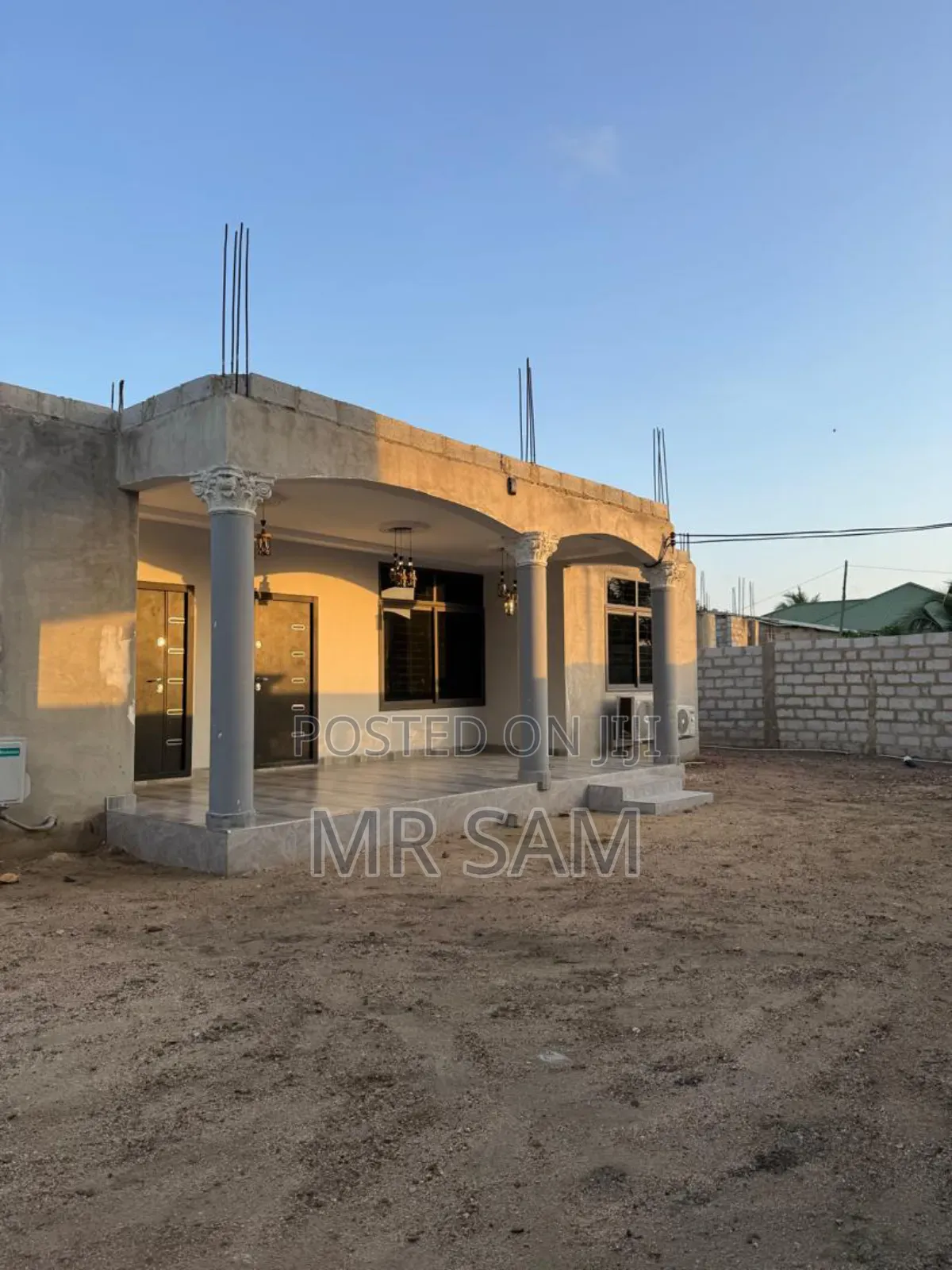 5bdrm House in Kakraba To Adade, Kasoa for sale