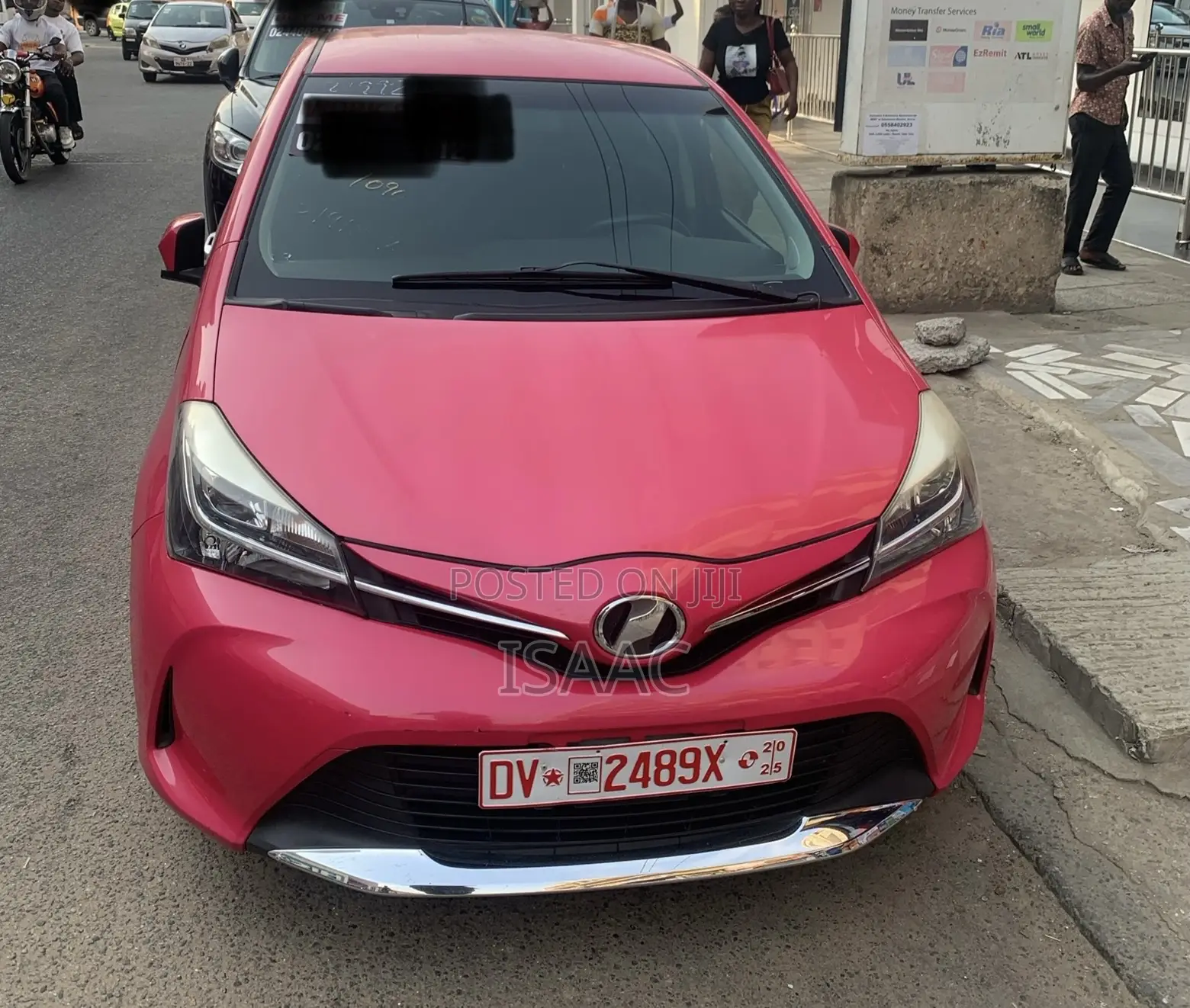 Toyota Vitz 2012 Red