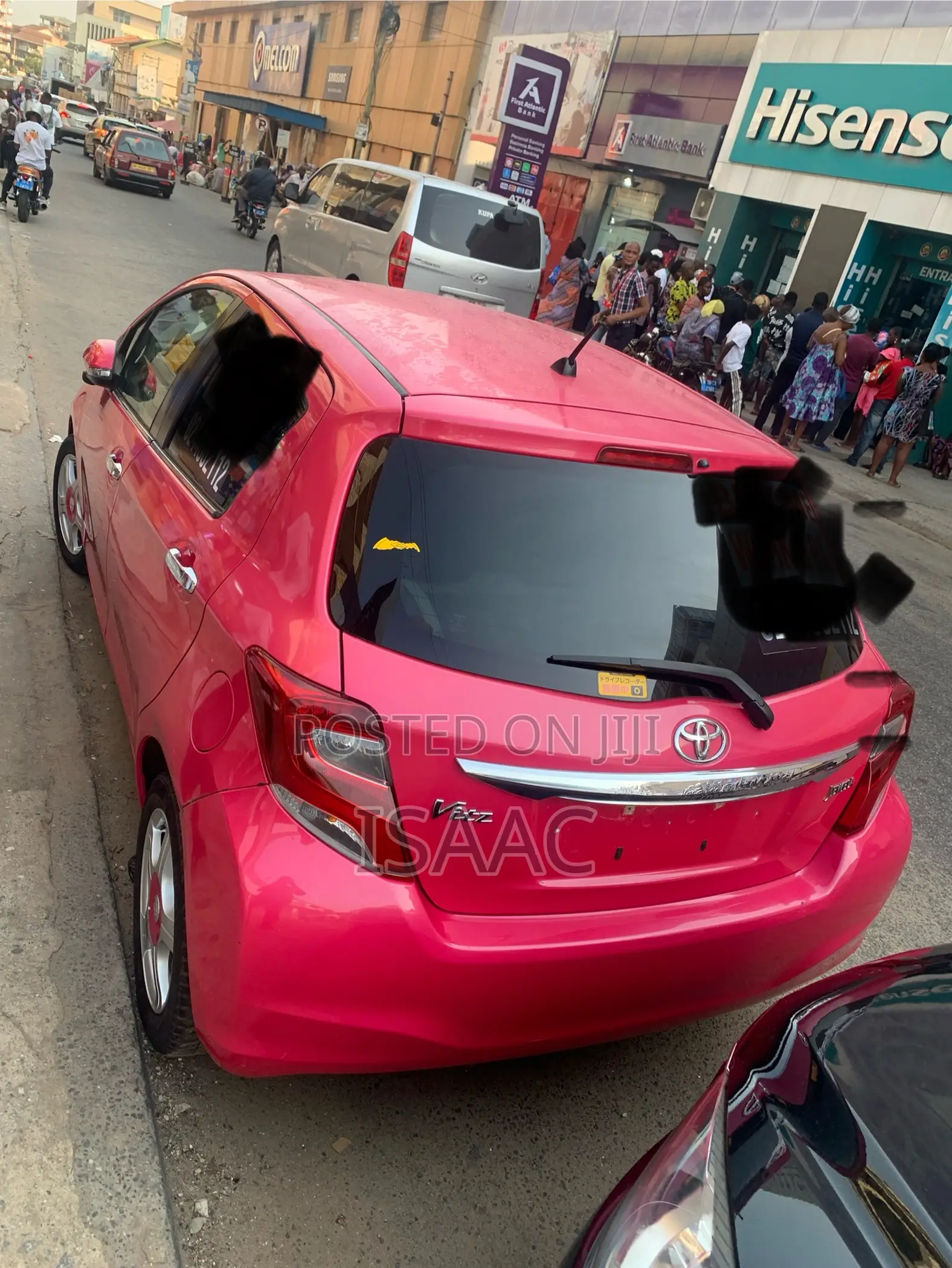 Toyota Vitz 2012 Red