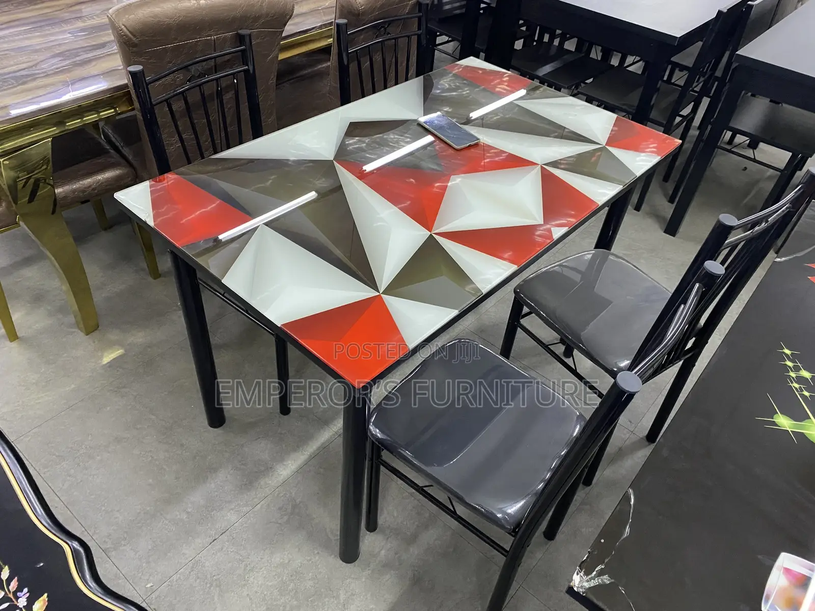 Modern Quality Dining Table Set With Glossy Glass Finishing