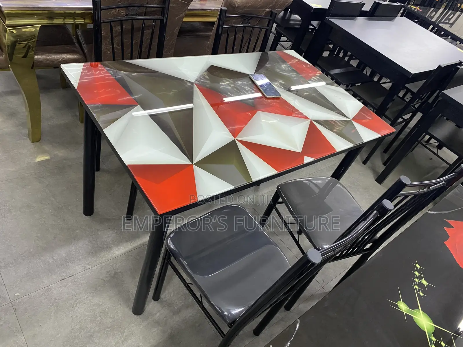 Modern Quality Dining Table Set With Glossy Glass Finishing
