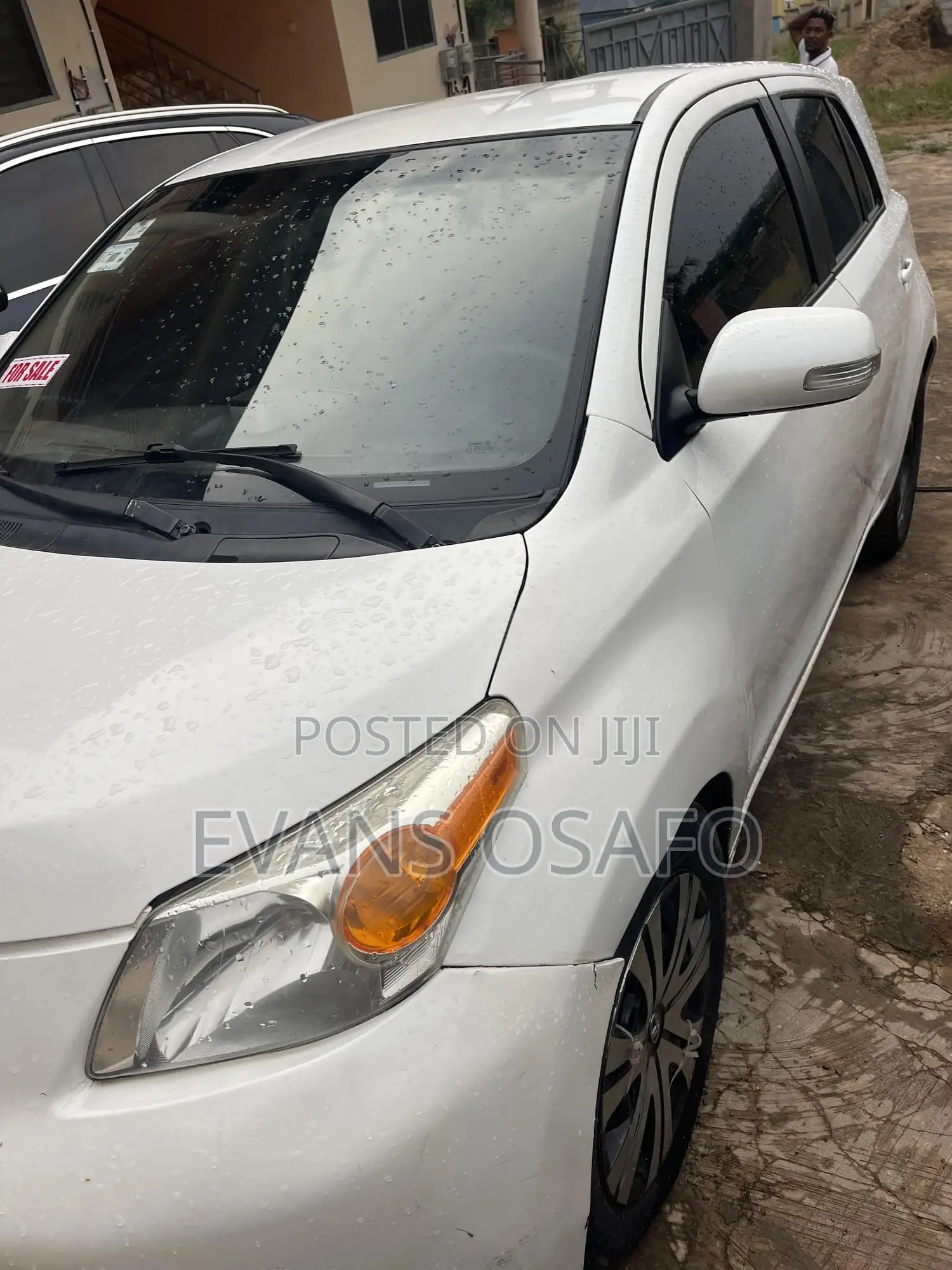 Scion xD Base 2010 White