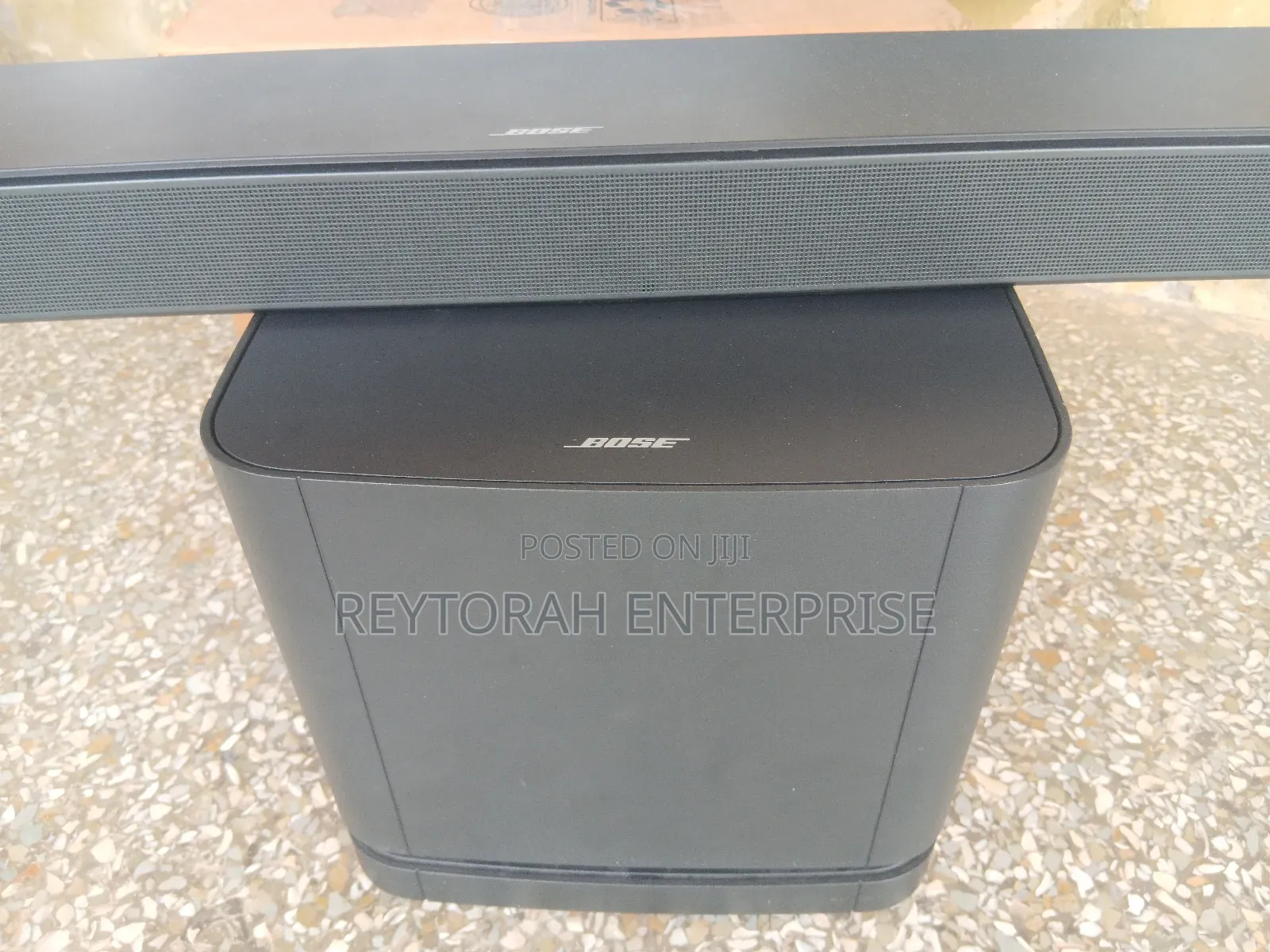 Bose Smart Soundbar 300 With 500 Bass Module
