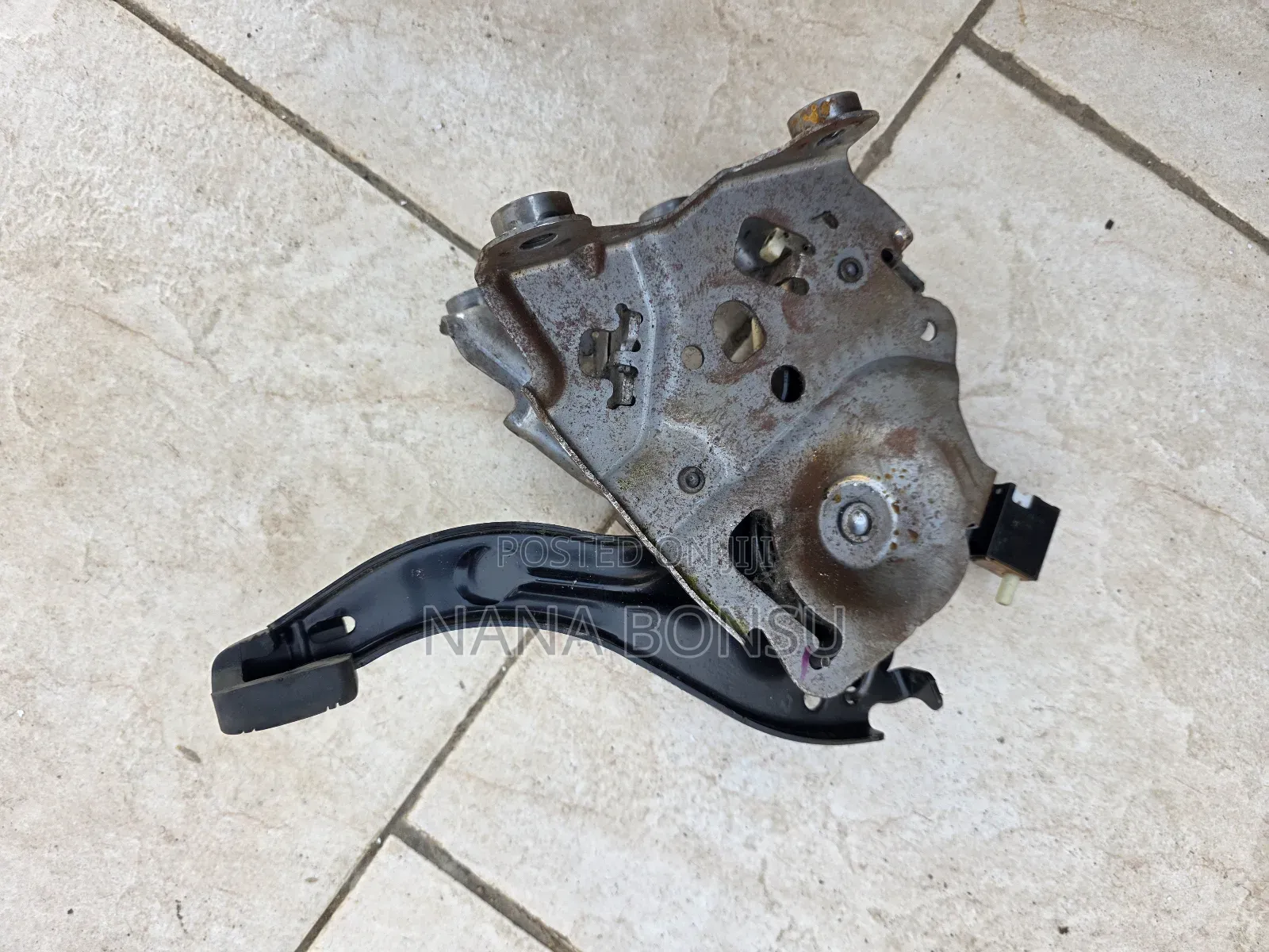 Toyota Voxy Hand Brake Paddle