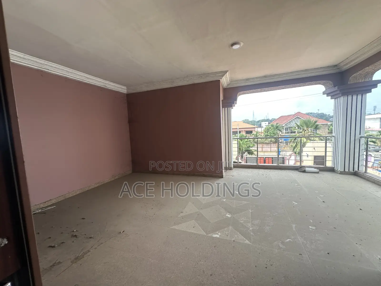 5bdrm Mansion in East Legon for rent