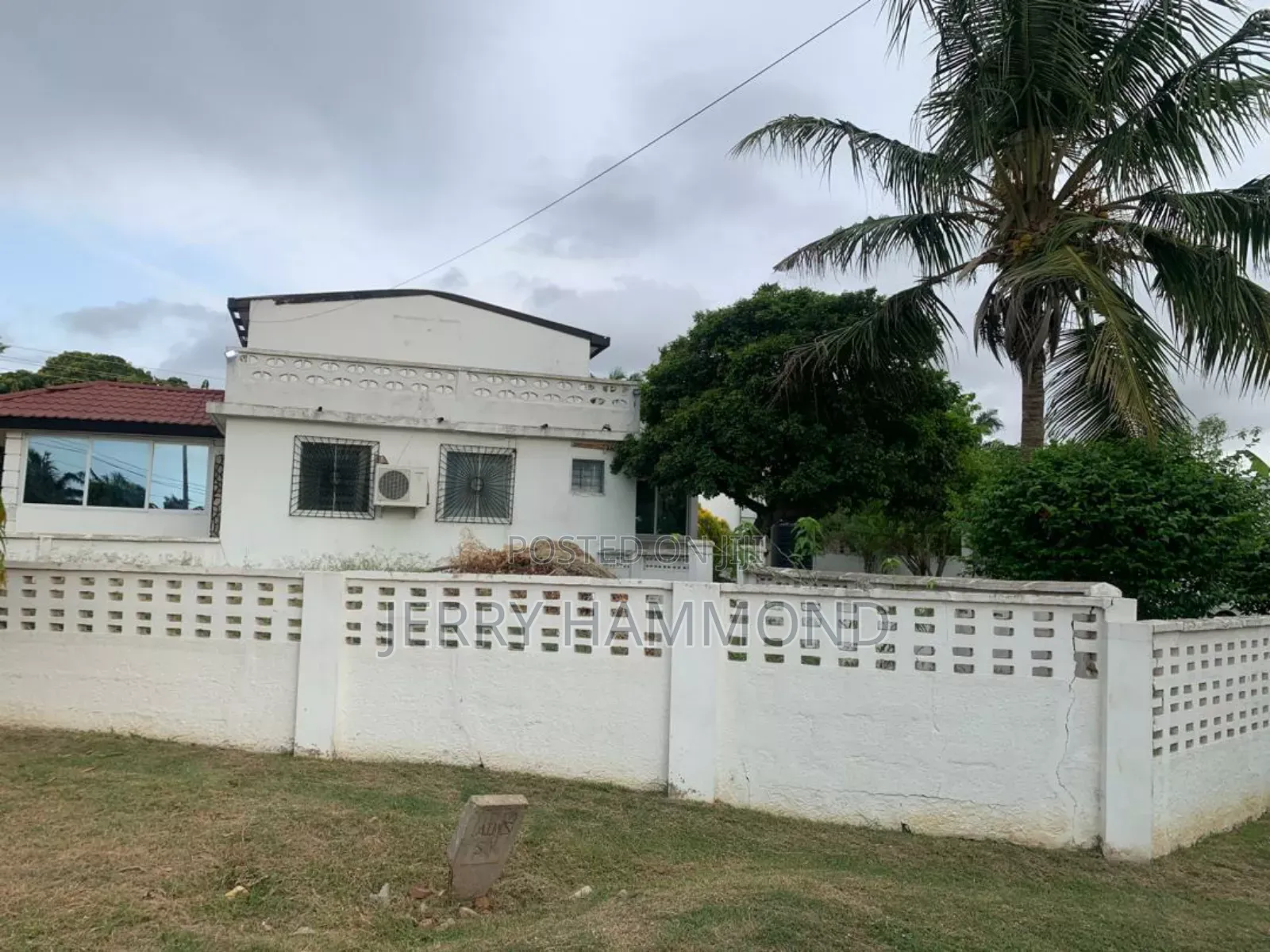 5bdrm House in Teshie  Nungua  for sale