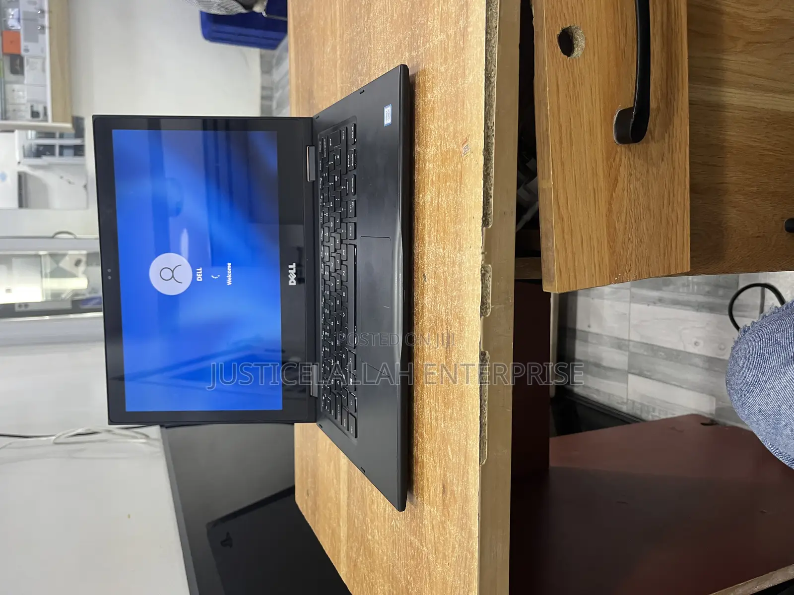 Laptop Dell Latitude 3390 8GB Intel Core I5 SSD 256GB