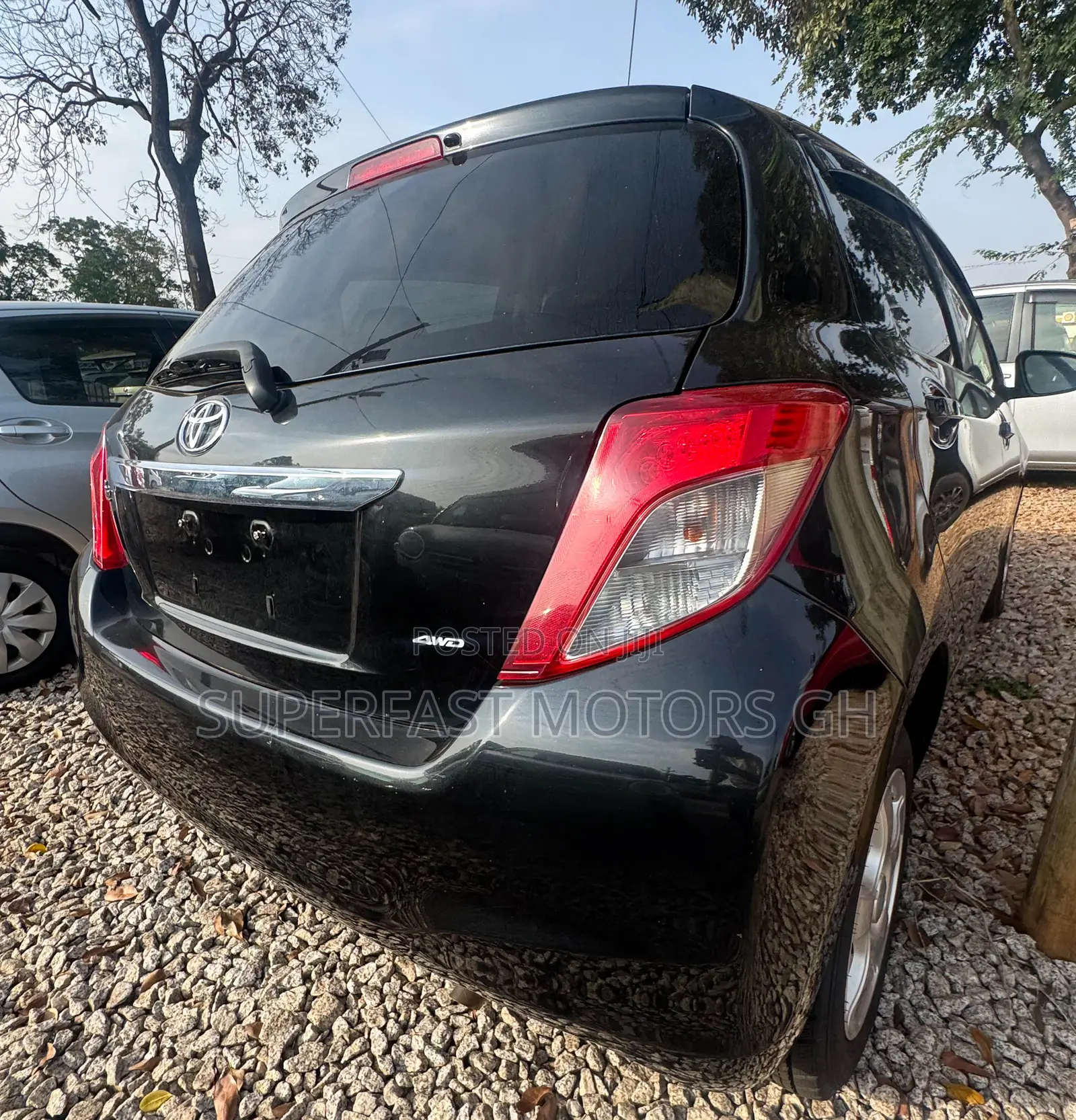 Toyota Vitz 2012 Black