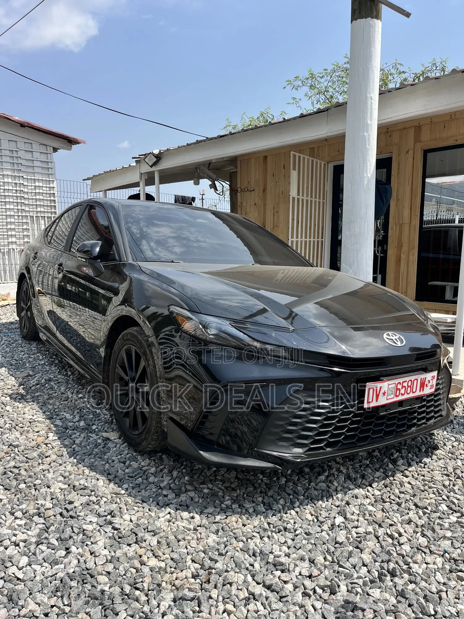 Toyota Camry SE 2024 Black