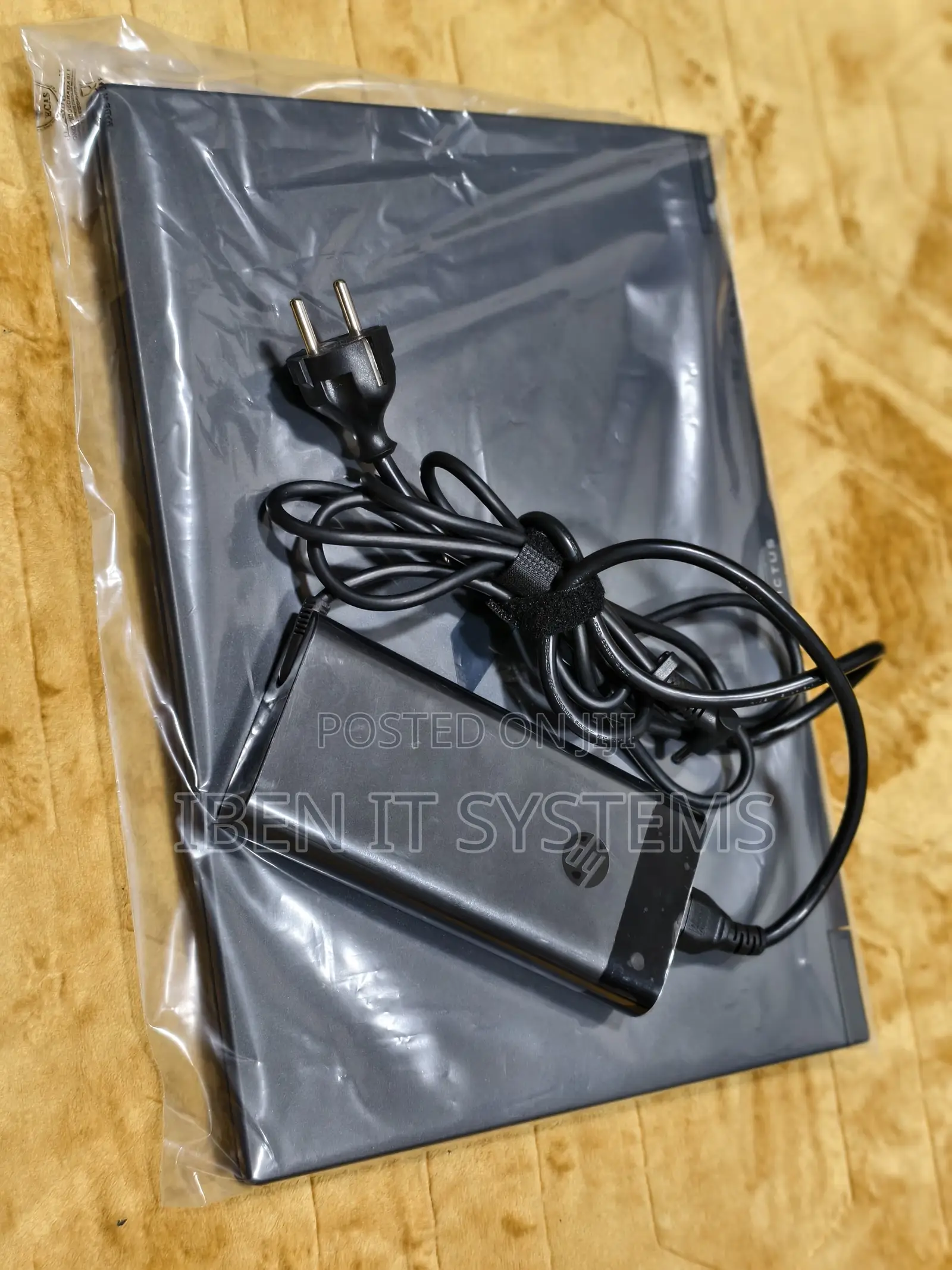 Laptop HP Victus 16 16GB AMD Ryzen 5 SSD 1T