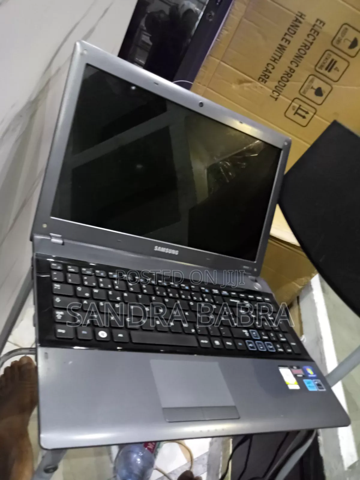 New Laptop Samsung RV515 4GB AMD HDD 320GB
