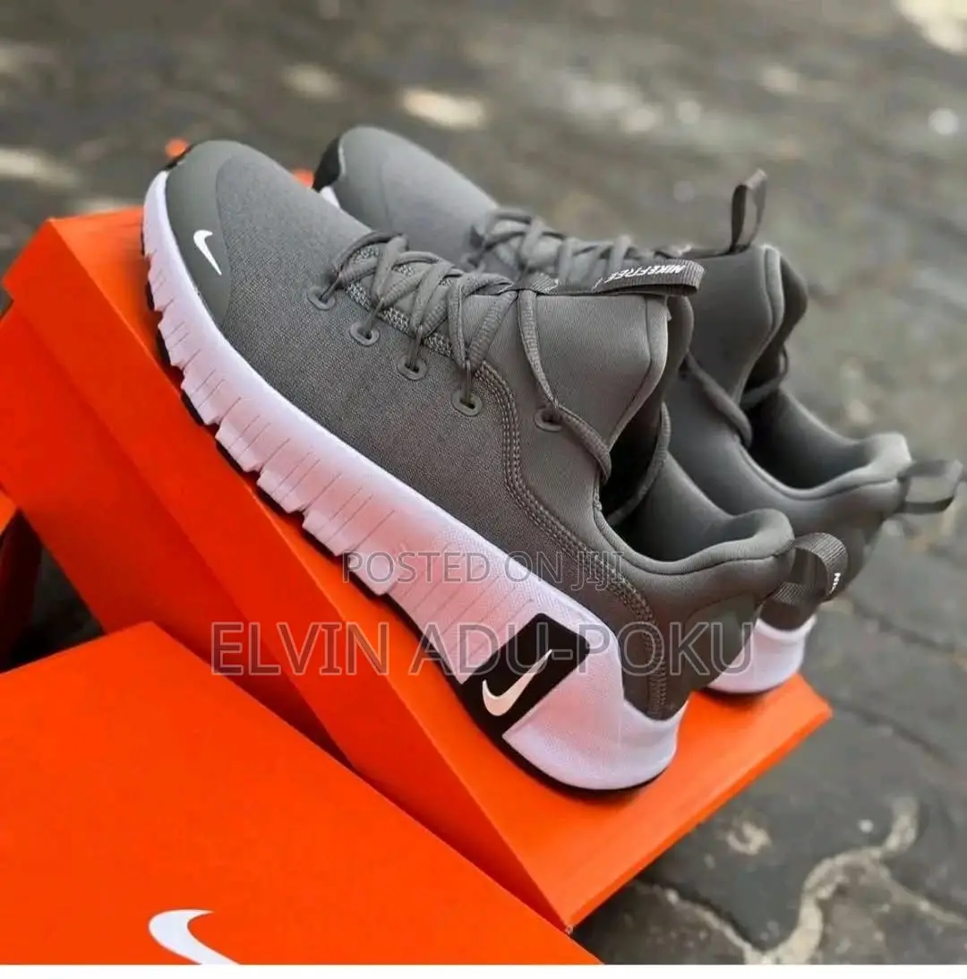 Nike Free Metcon 5 in Different Colours , Swipe > 