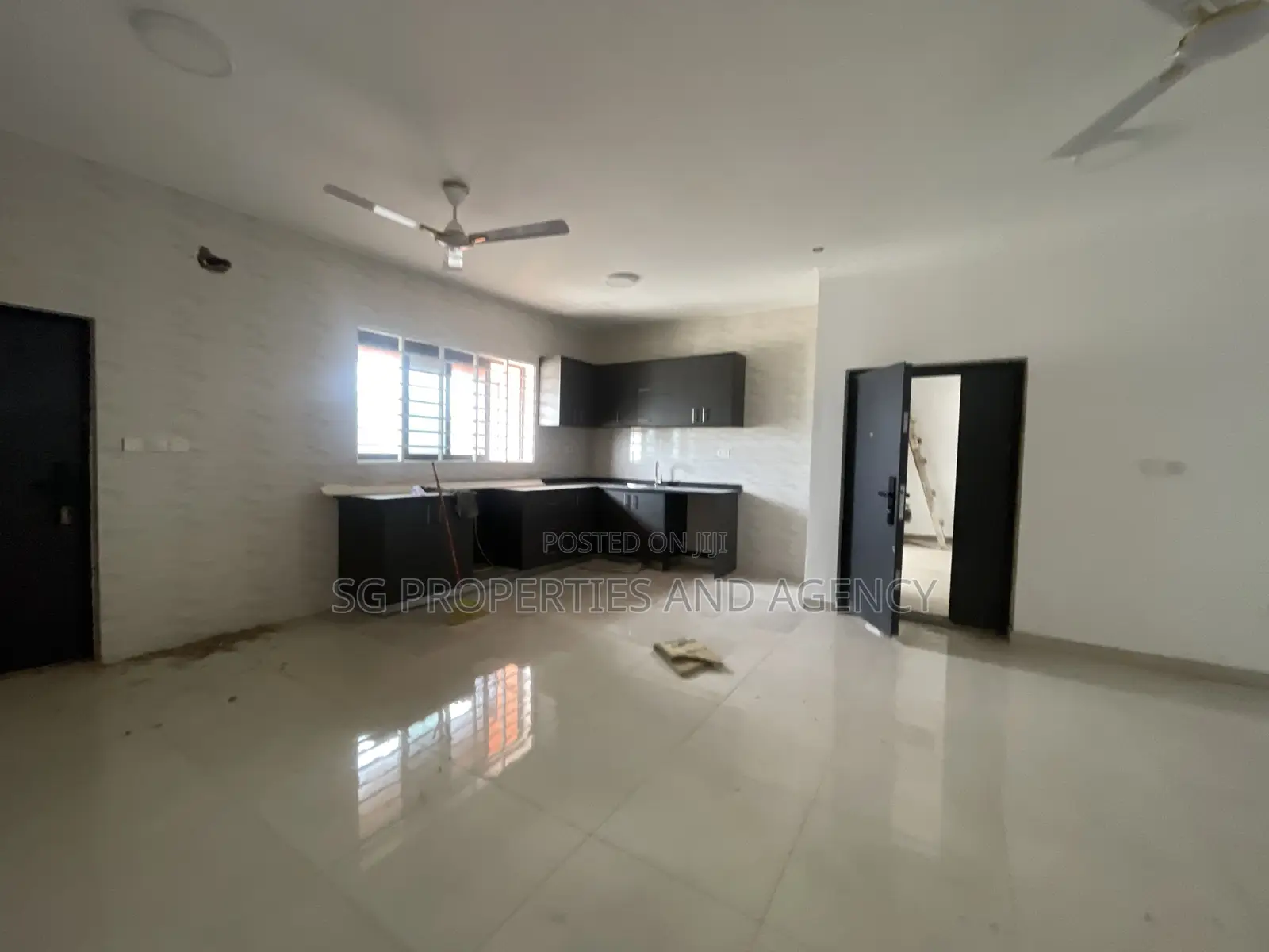 1bdrm Apartment in Lashibi, Sakumono for rent