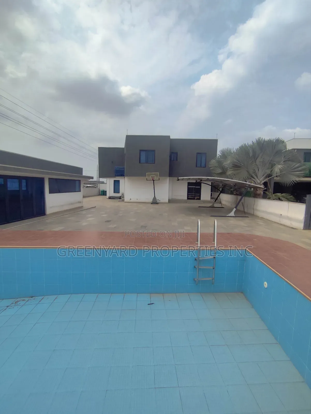 Furnished 3bdrm Townhouse / Terrace in Adjiringano, East Legon for rent