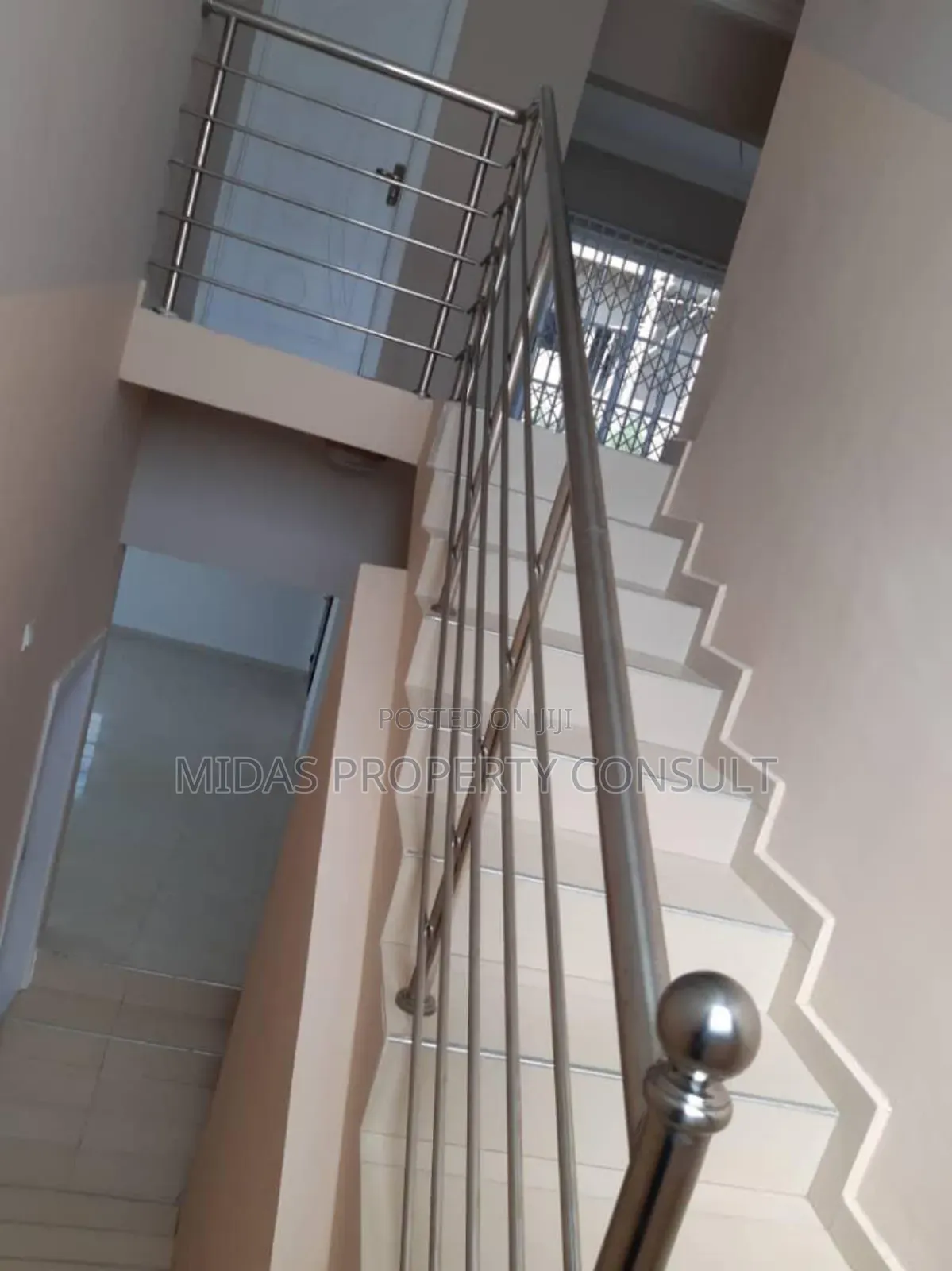 3bdrm House in Kwabenya for sale