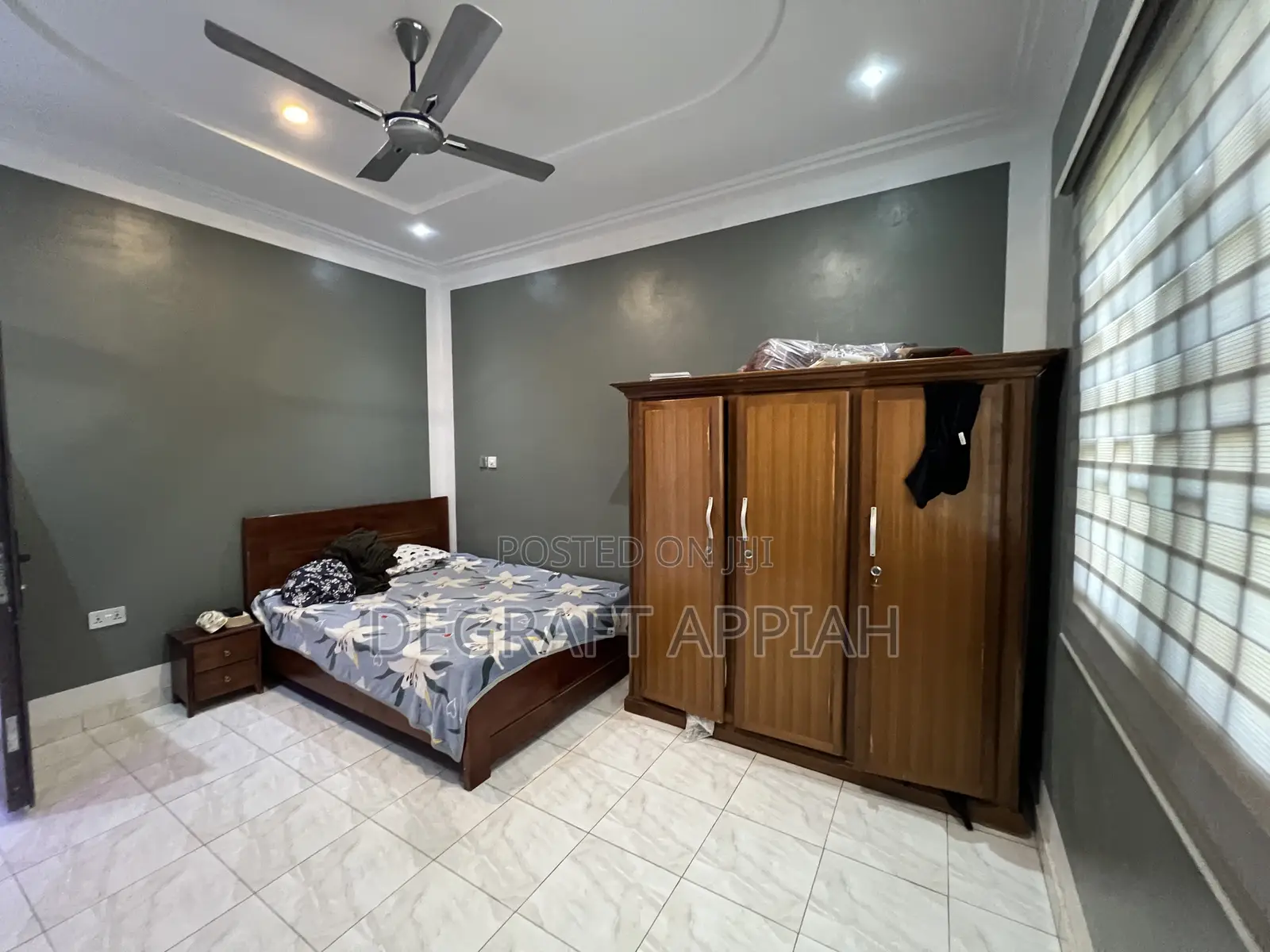 8bdrm Apartment in Santasi Trede, Kumasi Metropolitan for sale