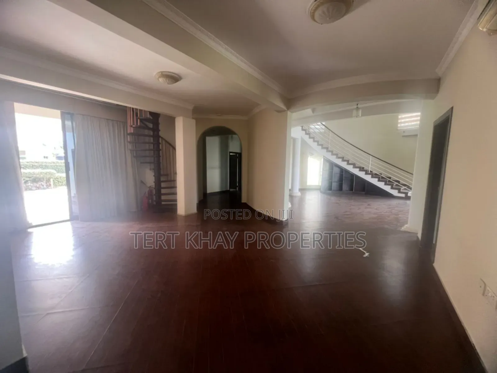 5bdrm House in Contonments, Cantonments for sale