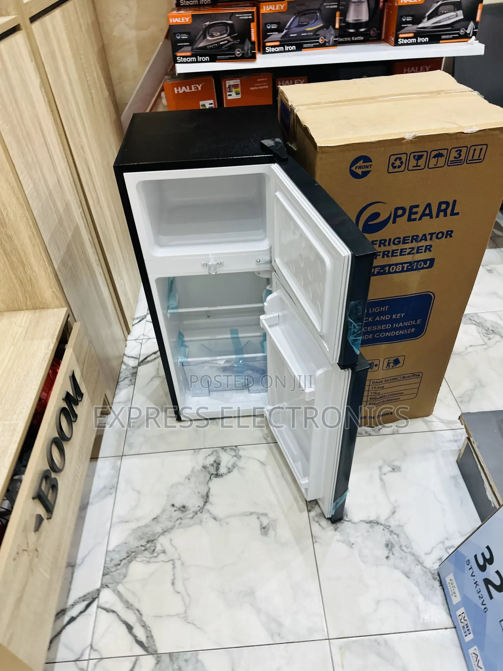 Pf-108t-10j Double Door Table Top Fridge Pearl.