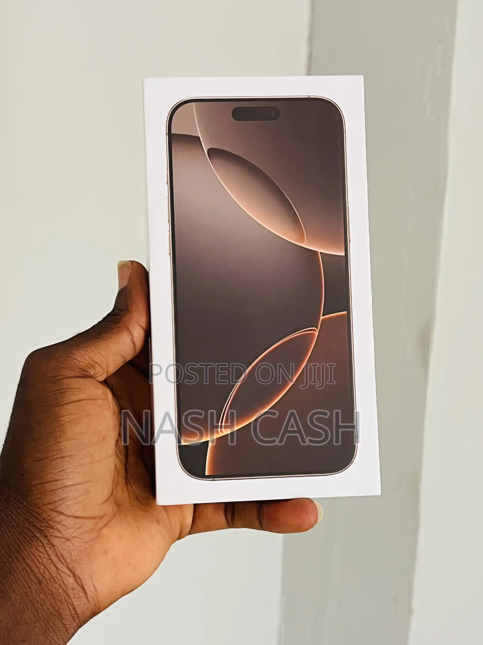 New Apple iPhone 16 Pro Max 256 GB Gold