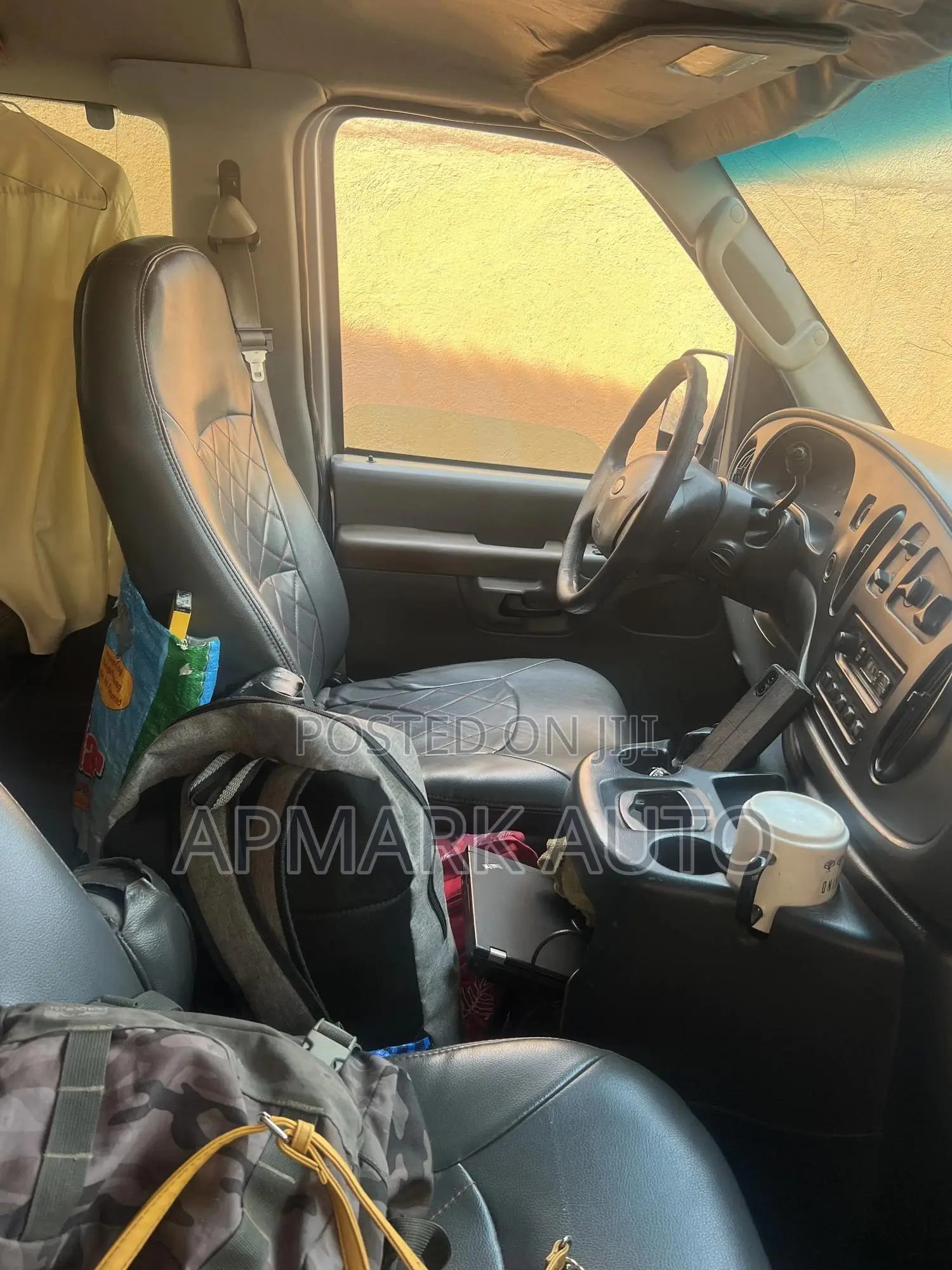Ford E350 2010 Silver