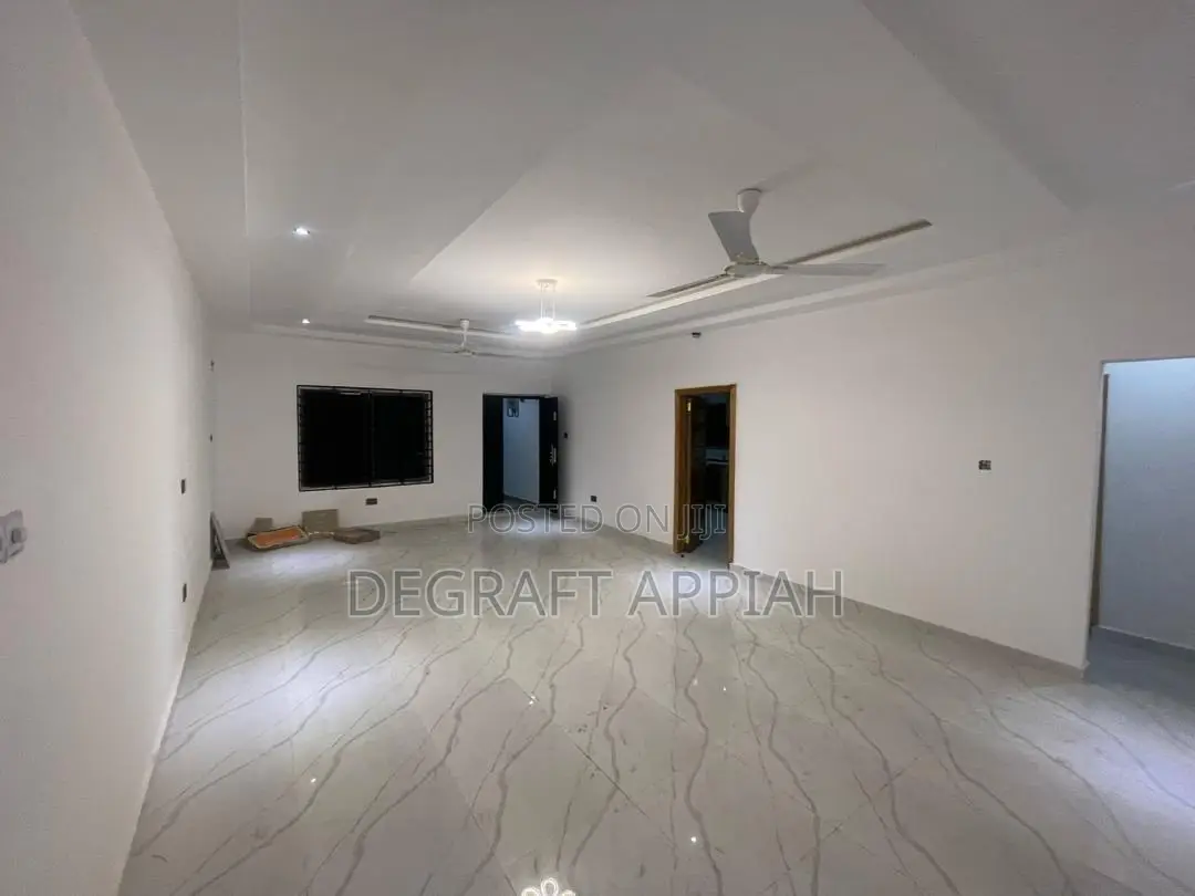 4bdrm Duplex in East Legon Hills, Accra Metropolitan for sale