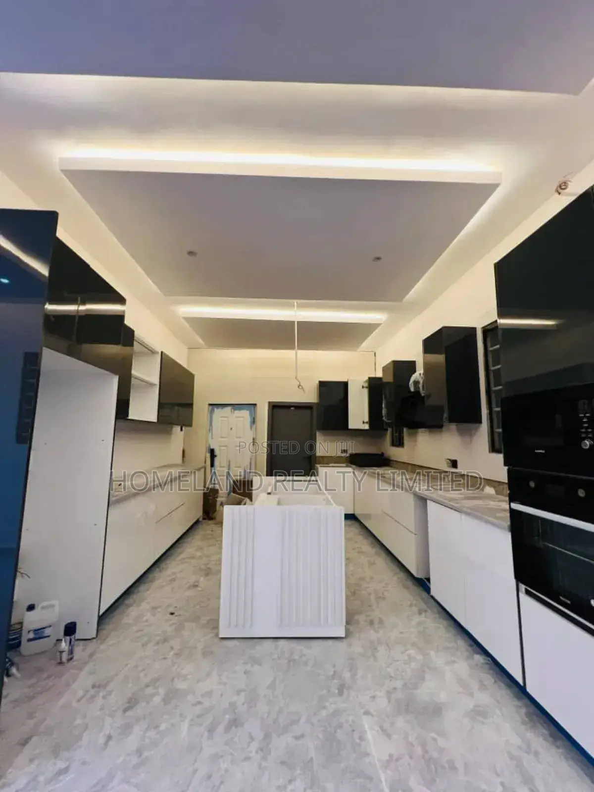 4bdrm Duplex in Abokobi for sale