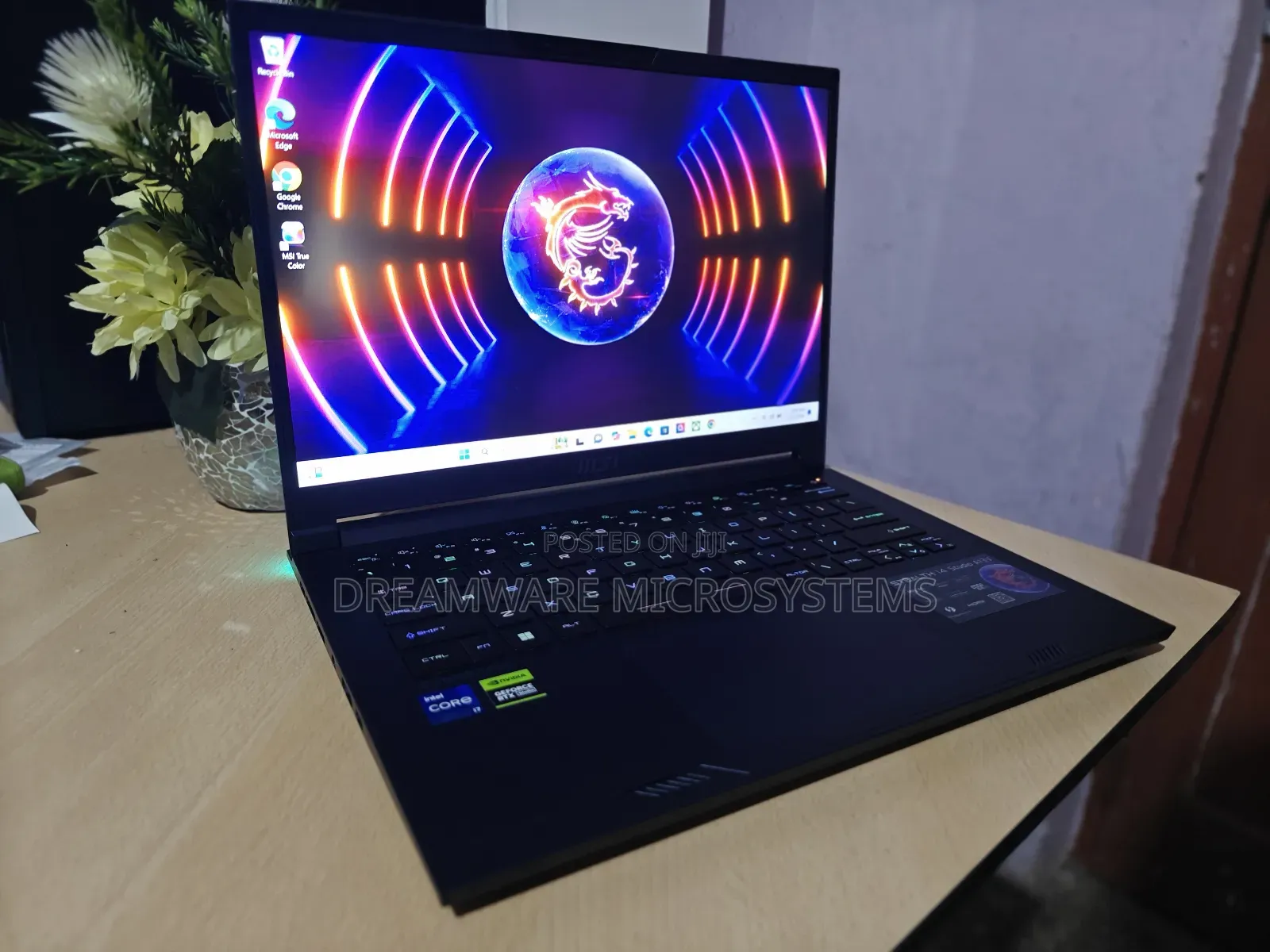 New Laptop MSI Stealth 14 Studio A13VF 16GB Intel Core i7 SSD 1T