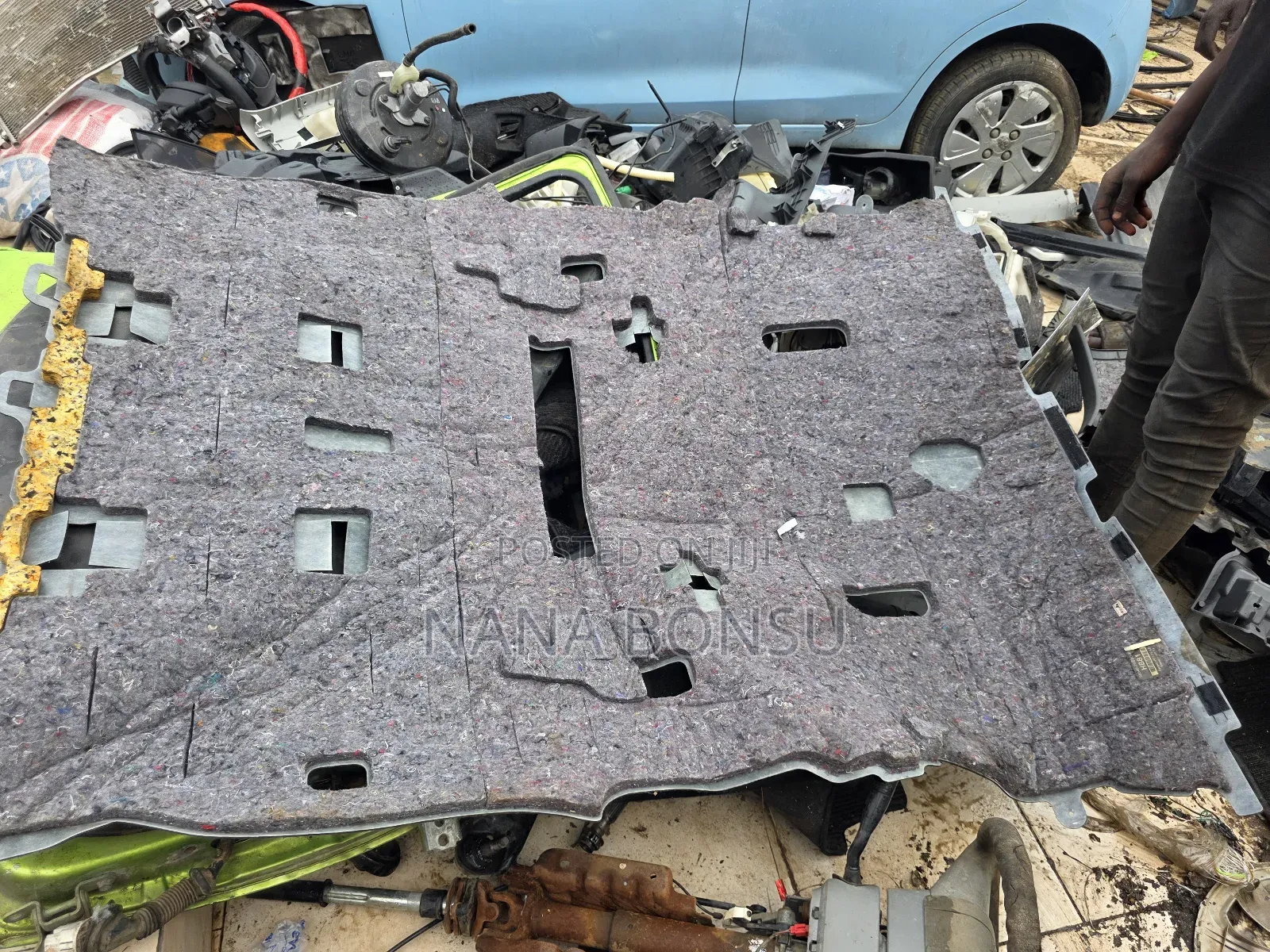 Toyota Voxy Floor Cover
