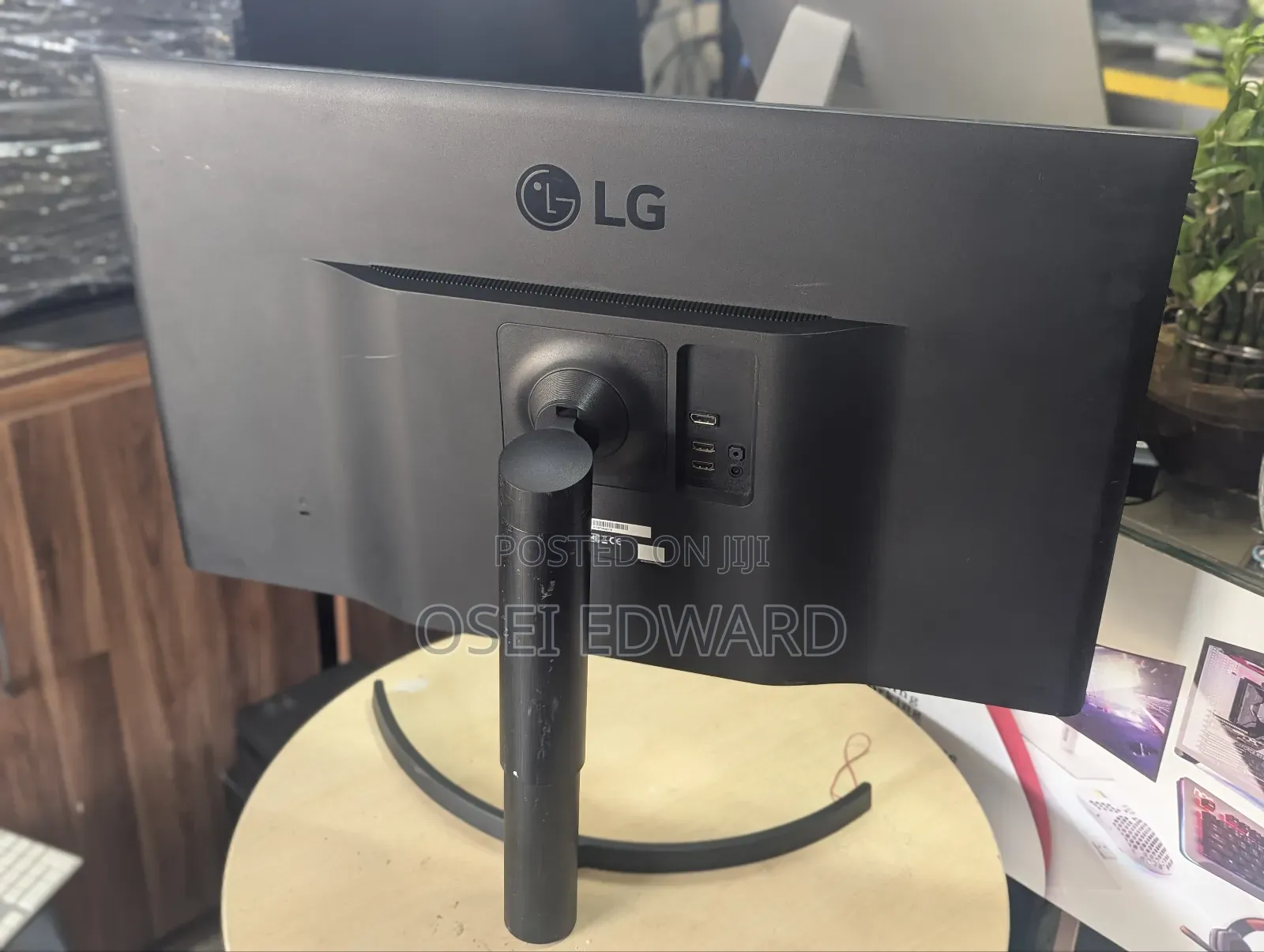 Lg 32uk550-B