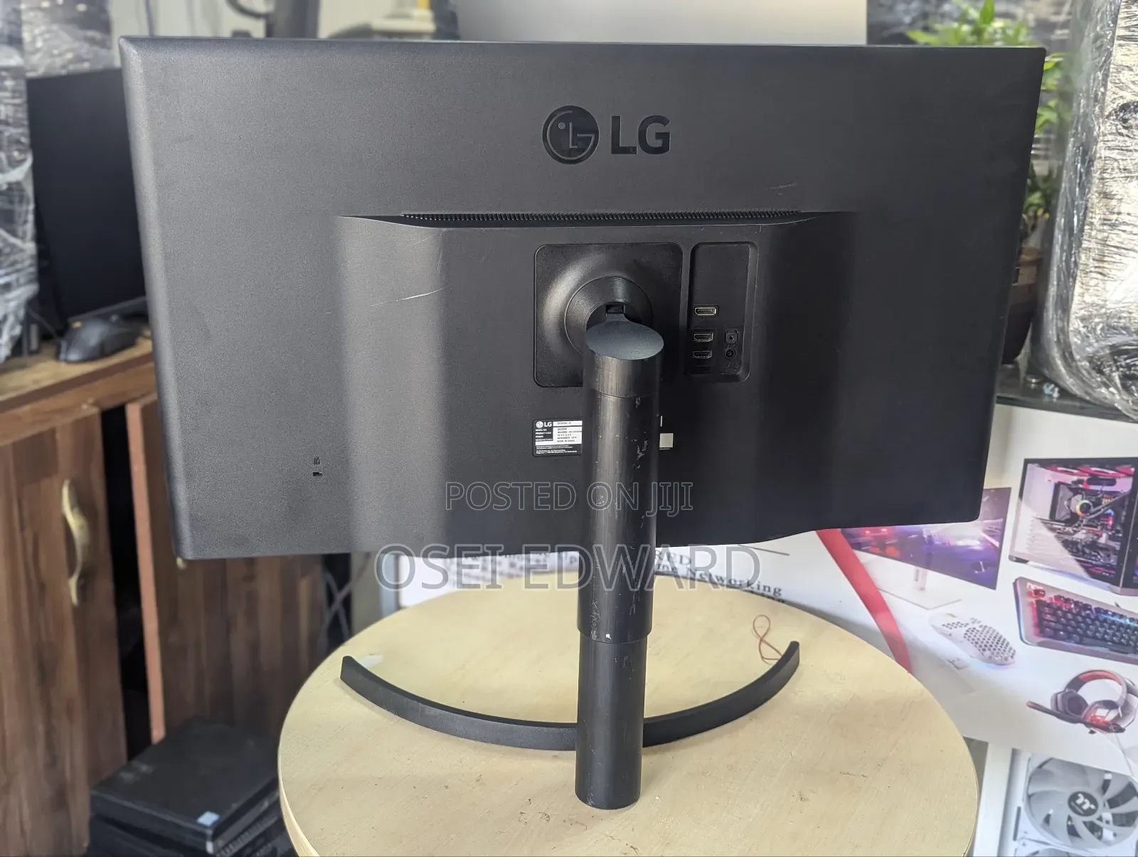 Lg 32uk550-B