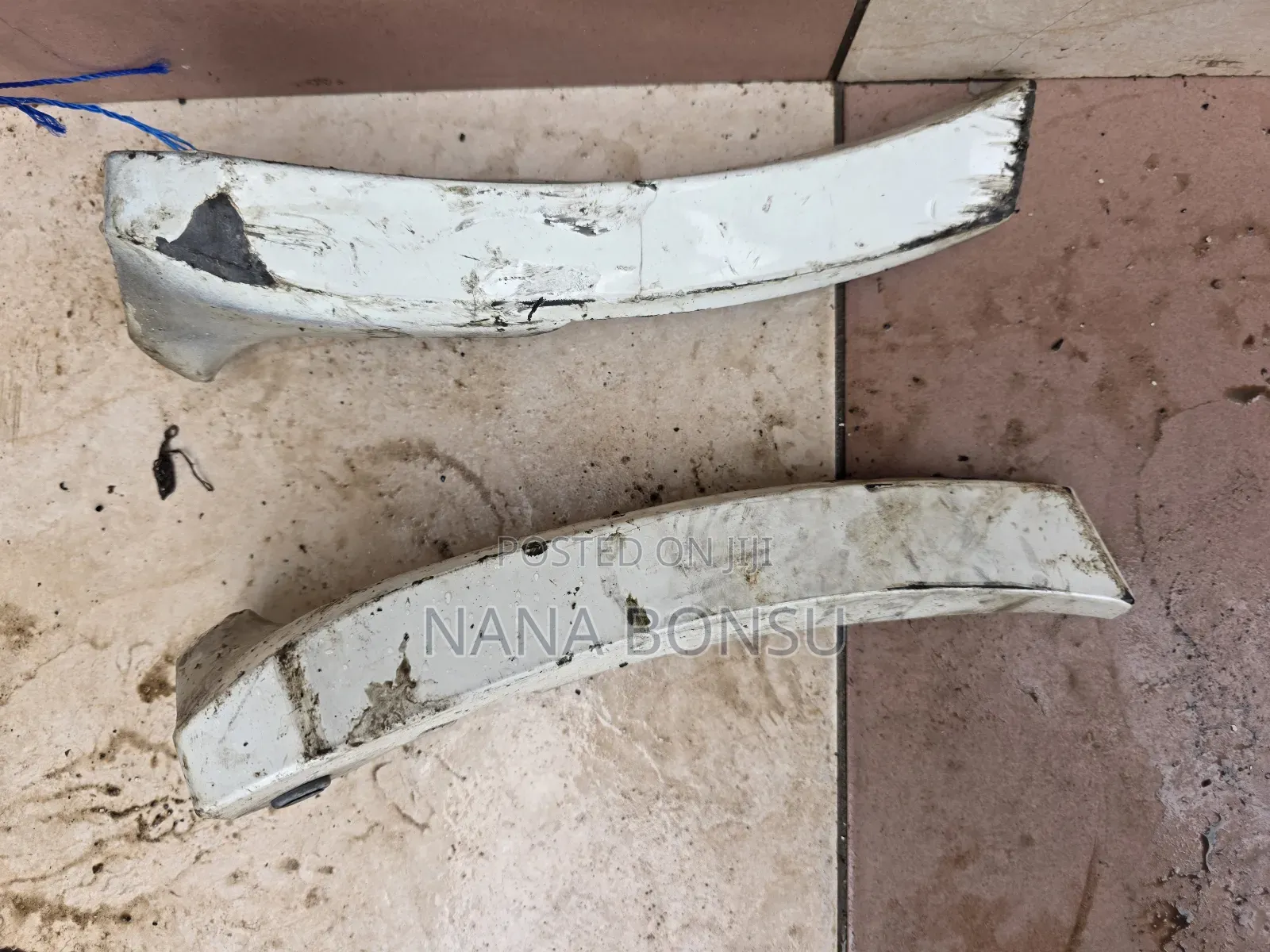 Toyota Voxy Fender Fitting