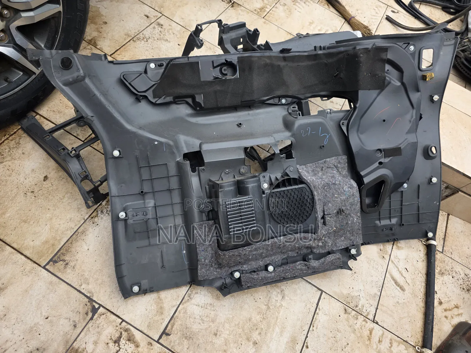 Toyota Voxy Inside Panels