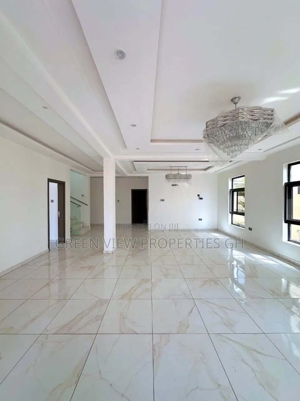 4bdrm Duplex in East Legon for sale