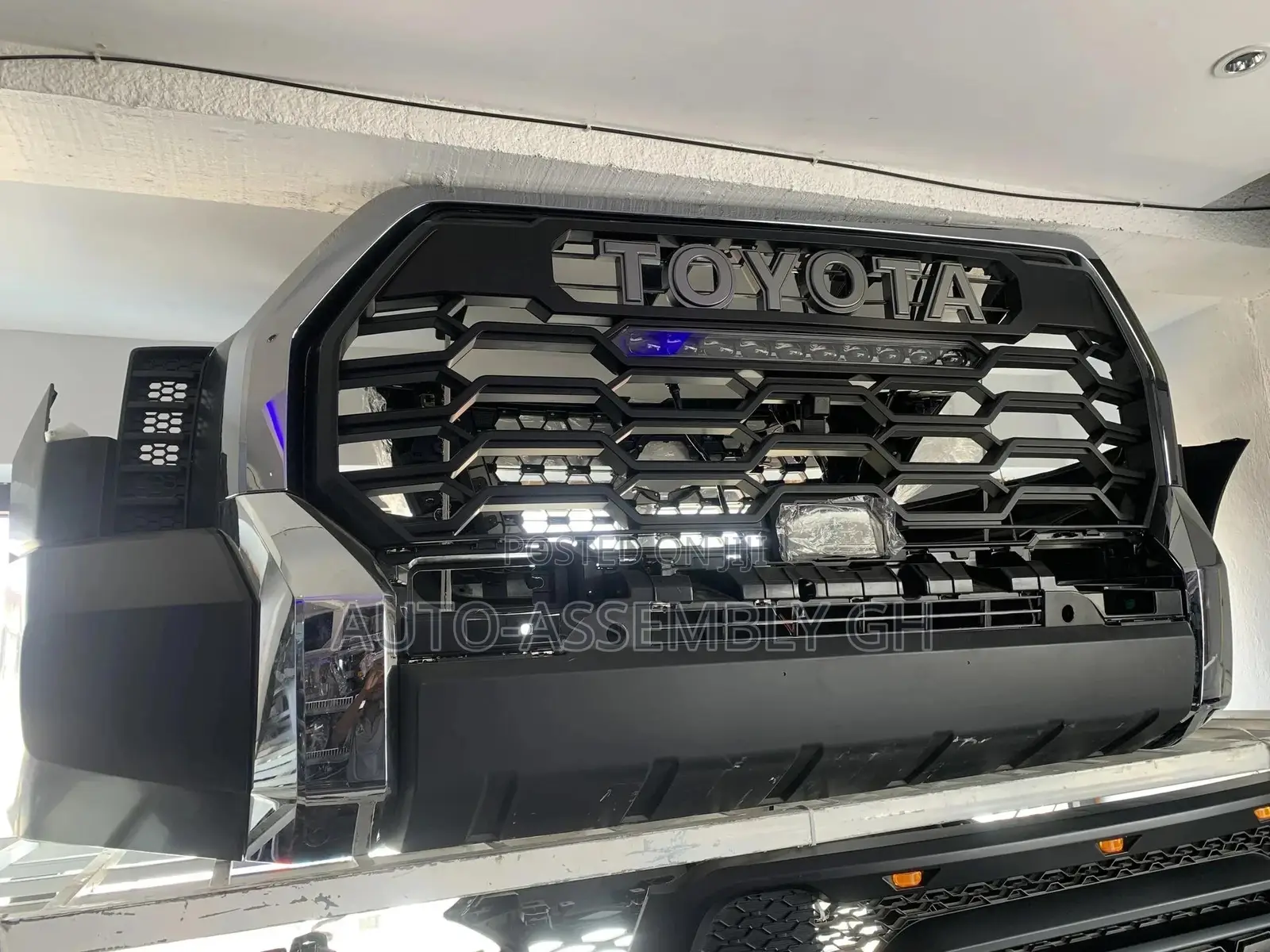 Toyota Tundra 2022,2023,2024,2025 Front Bumper With Led