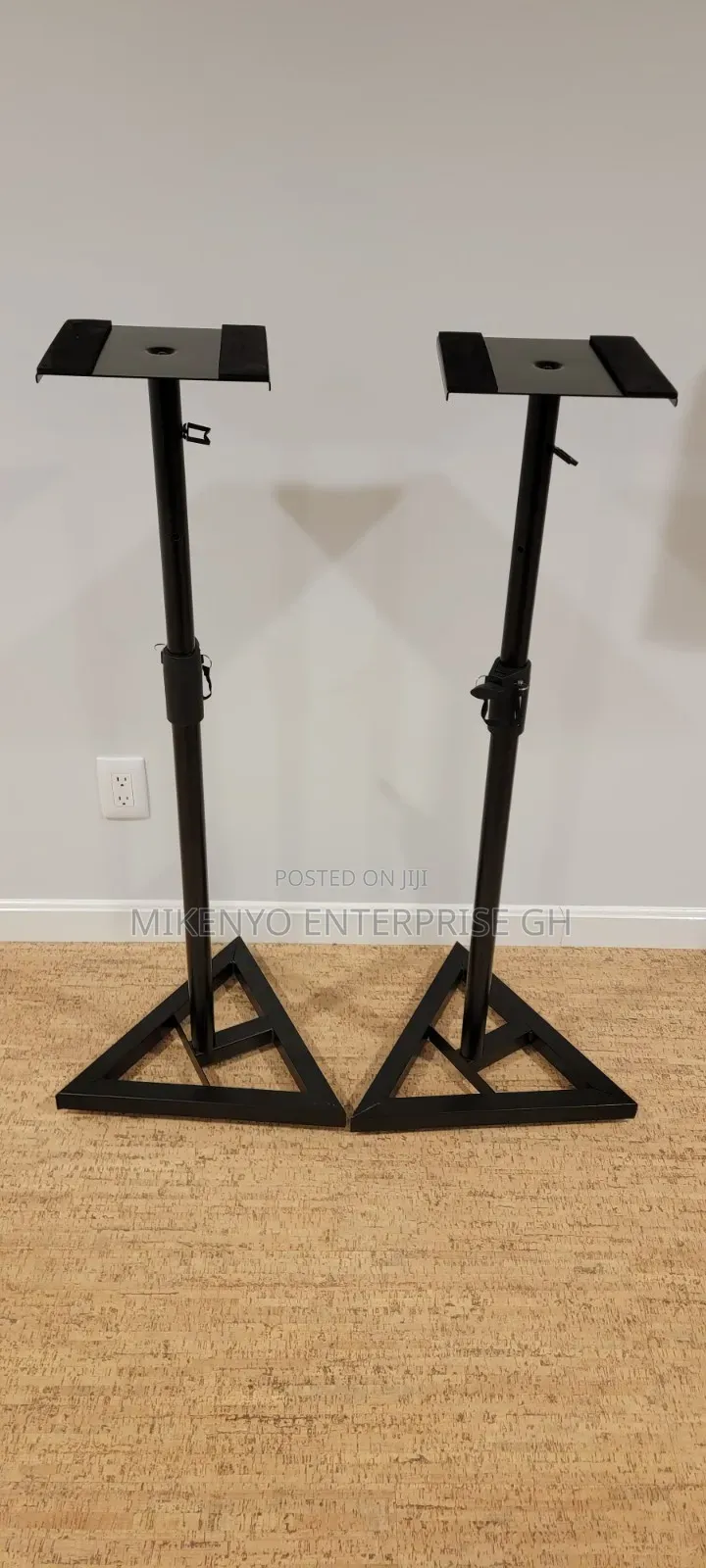 Studio Monitor Stand