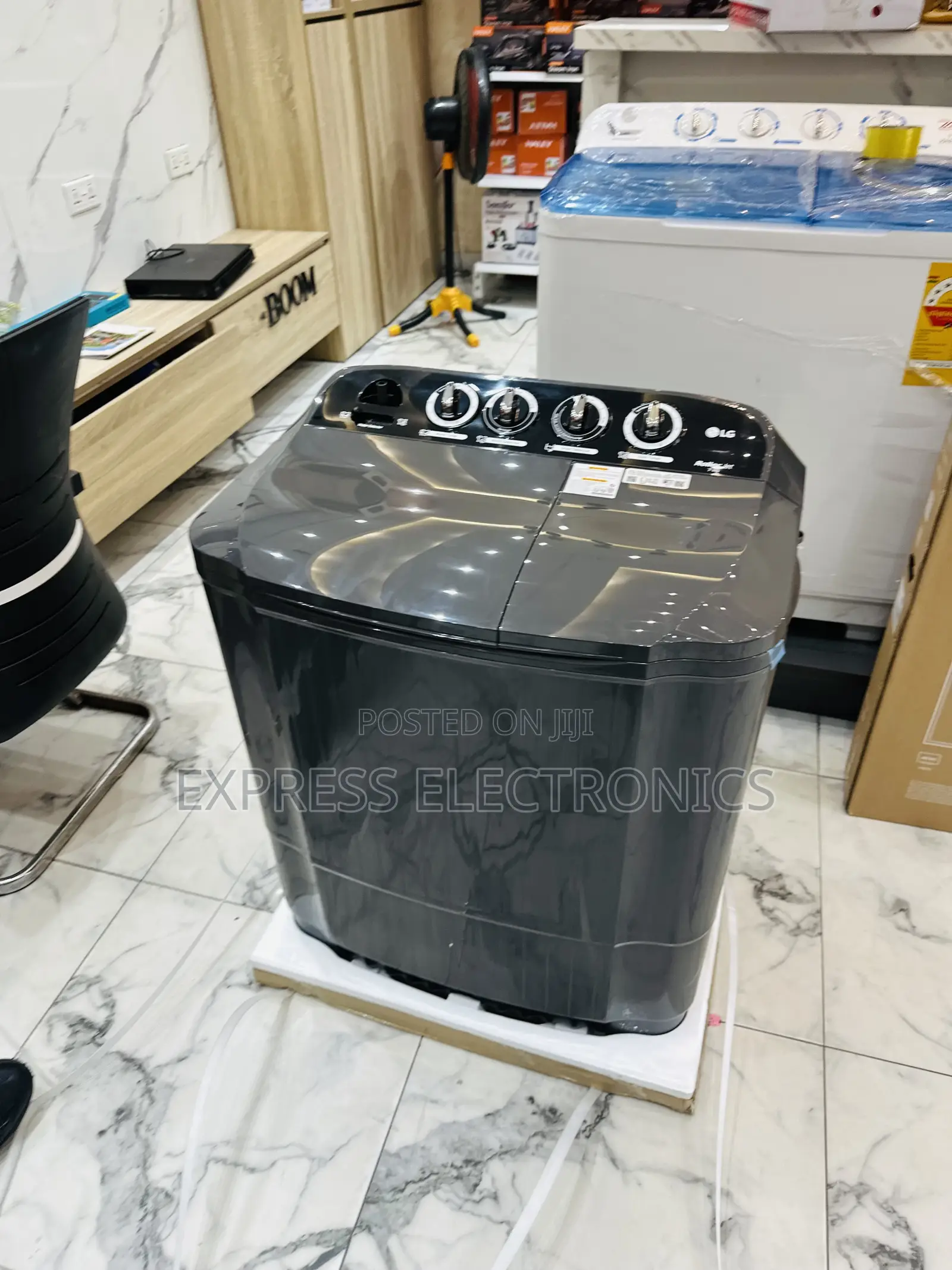 Available Now at Store 7kg Top Load Washing Machine Semi Automatic Lg