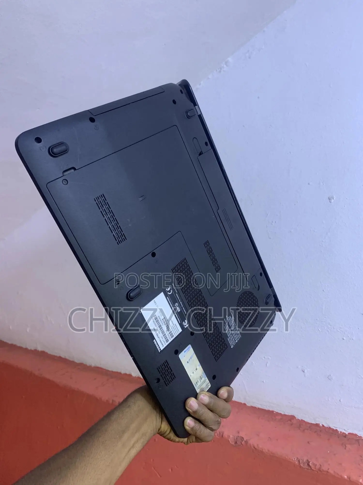 Laptop Toshiba Satellite L600 6GB AMD HDD 128GB